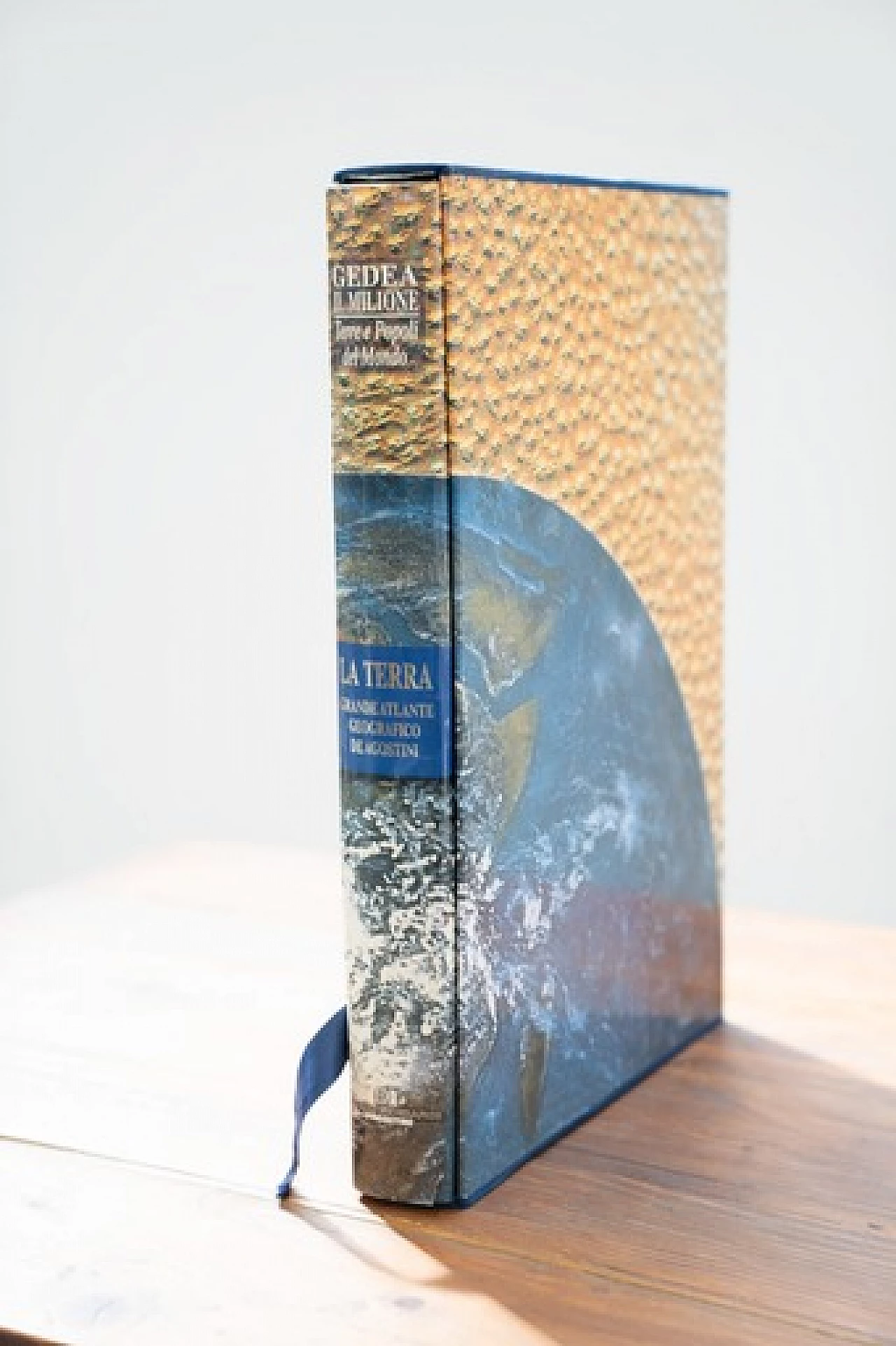 The Earth atlas by De Agostini, 1999 14