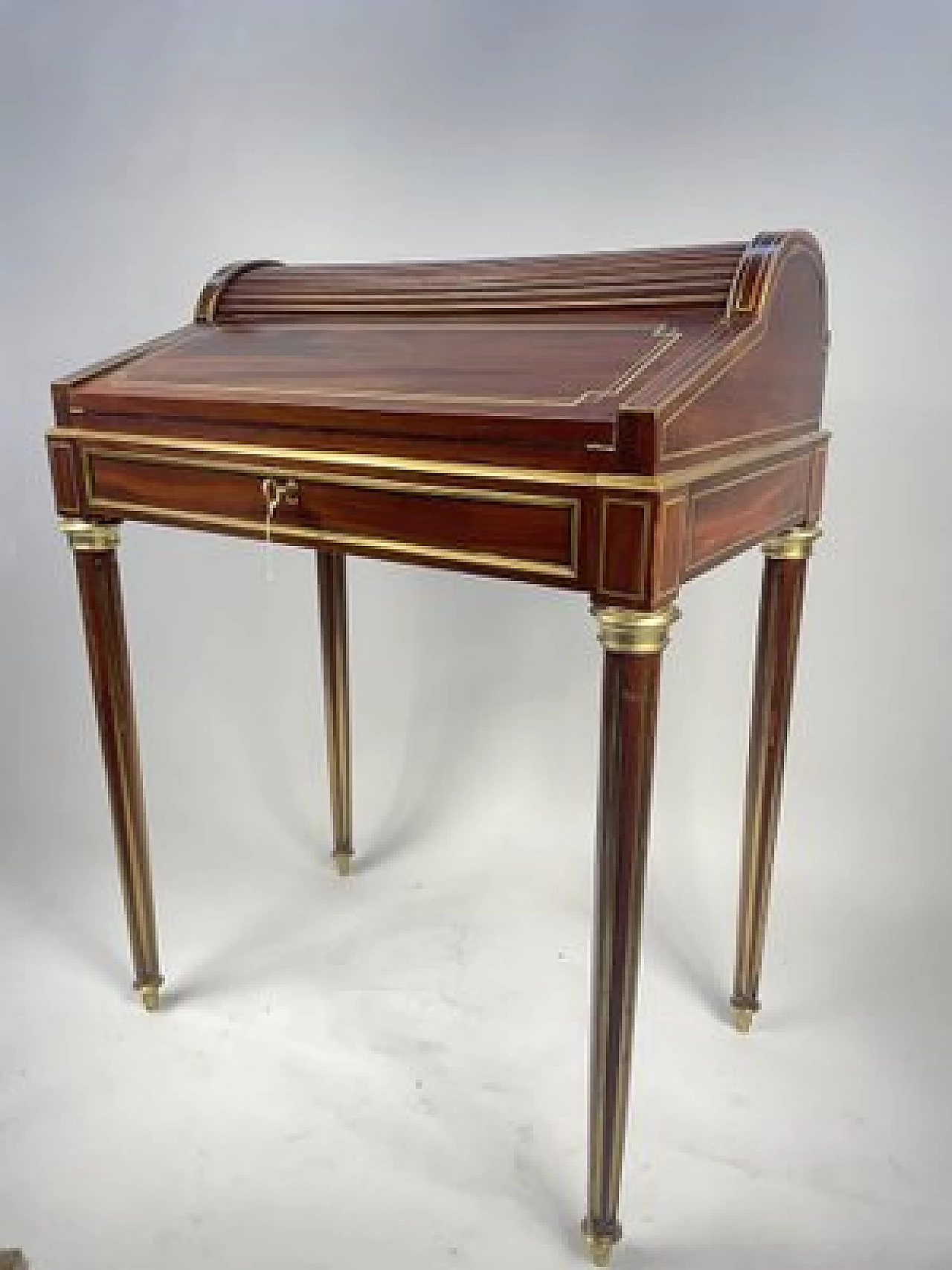 Napoleon III mahogany desk by Maison Krieger Paris, 19th century 2