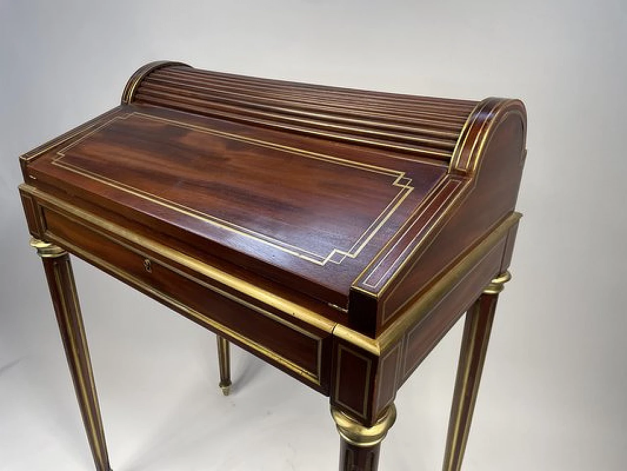 Napoleon III mahogany desk by Maison Krieger Paris, 19th century 3