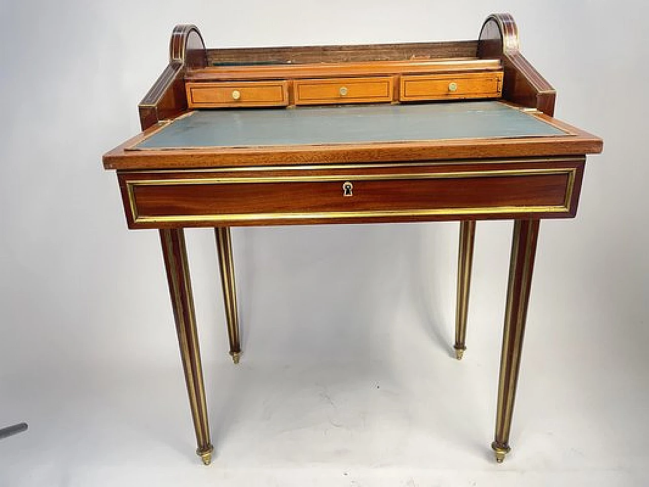 Napoleon III mahogany desk by Maison Krieger Paris, 19th century 6