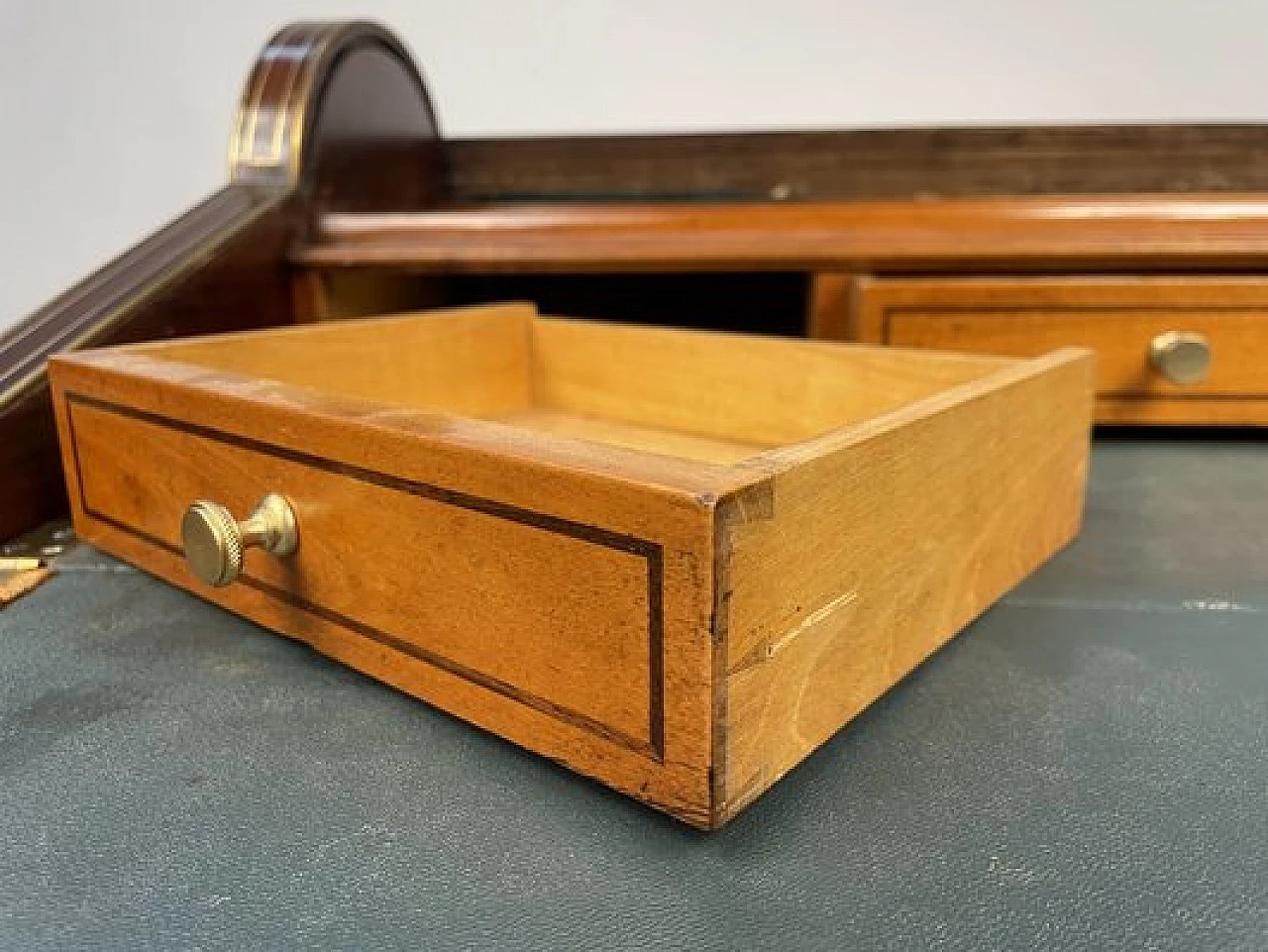 Napoleon III mahogany desk by Maison Krieger Paris, 19th century 31