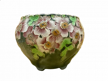 Polychrome ceramic cachepot with flowers