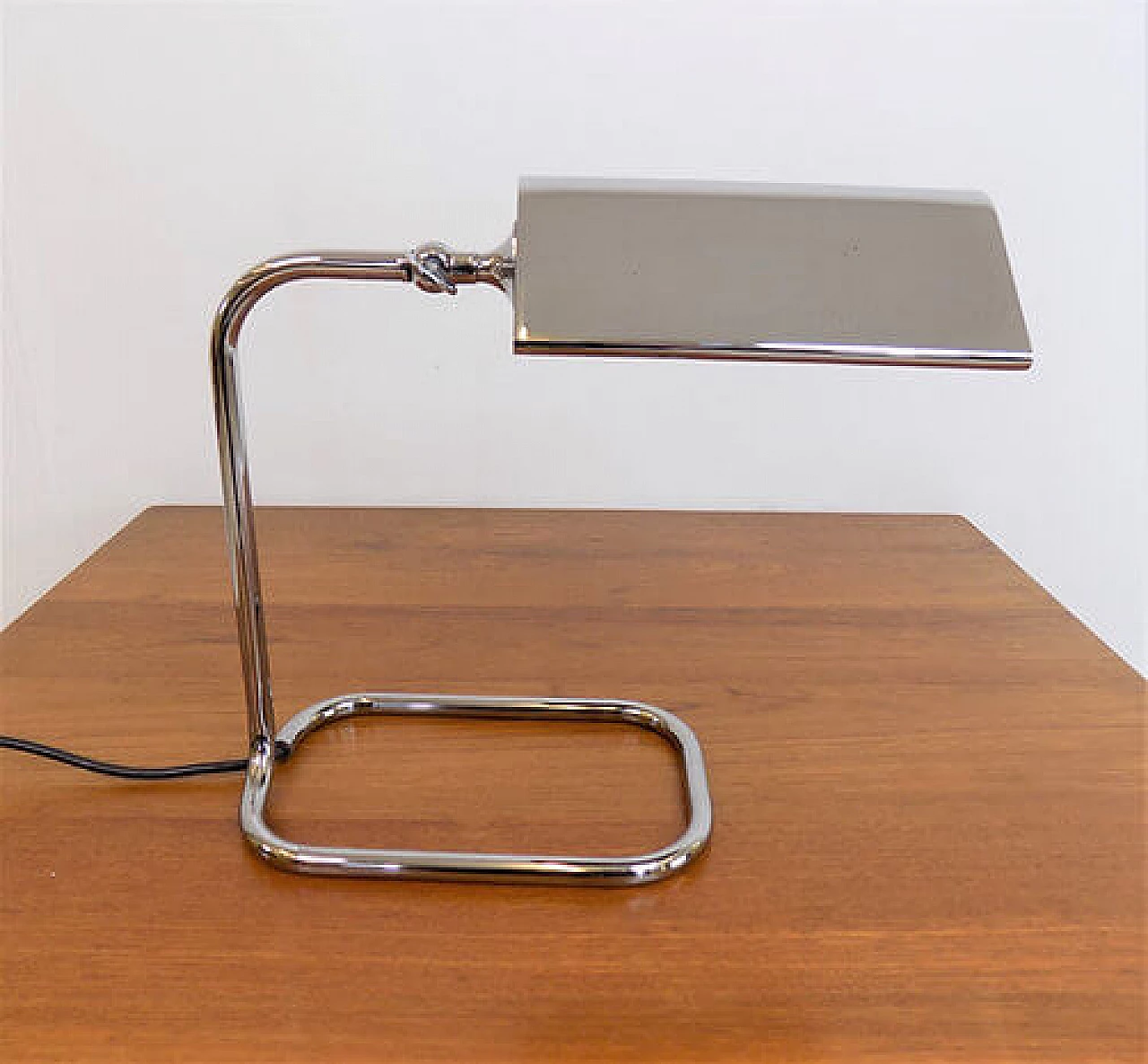 Adjustable metal table lamp by Florian Schulz, 1970s 9