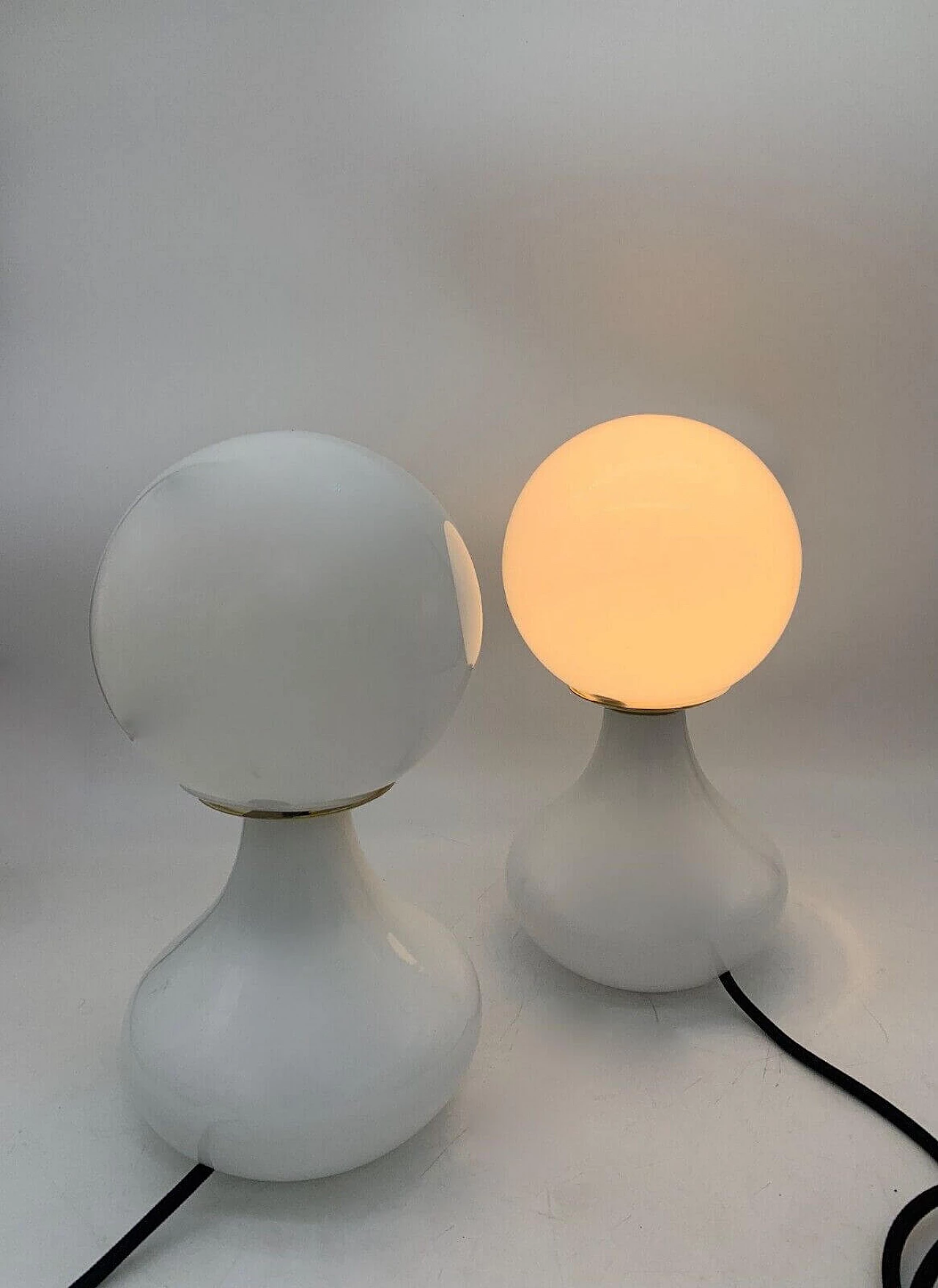 Pair of white glass table lamps attributed to Vistosi, 1970s 2