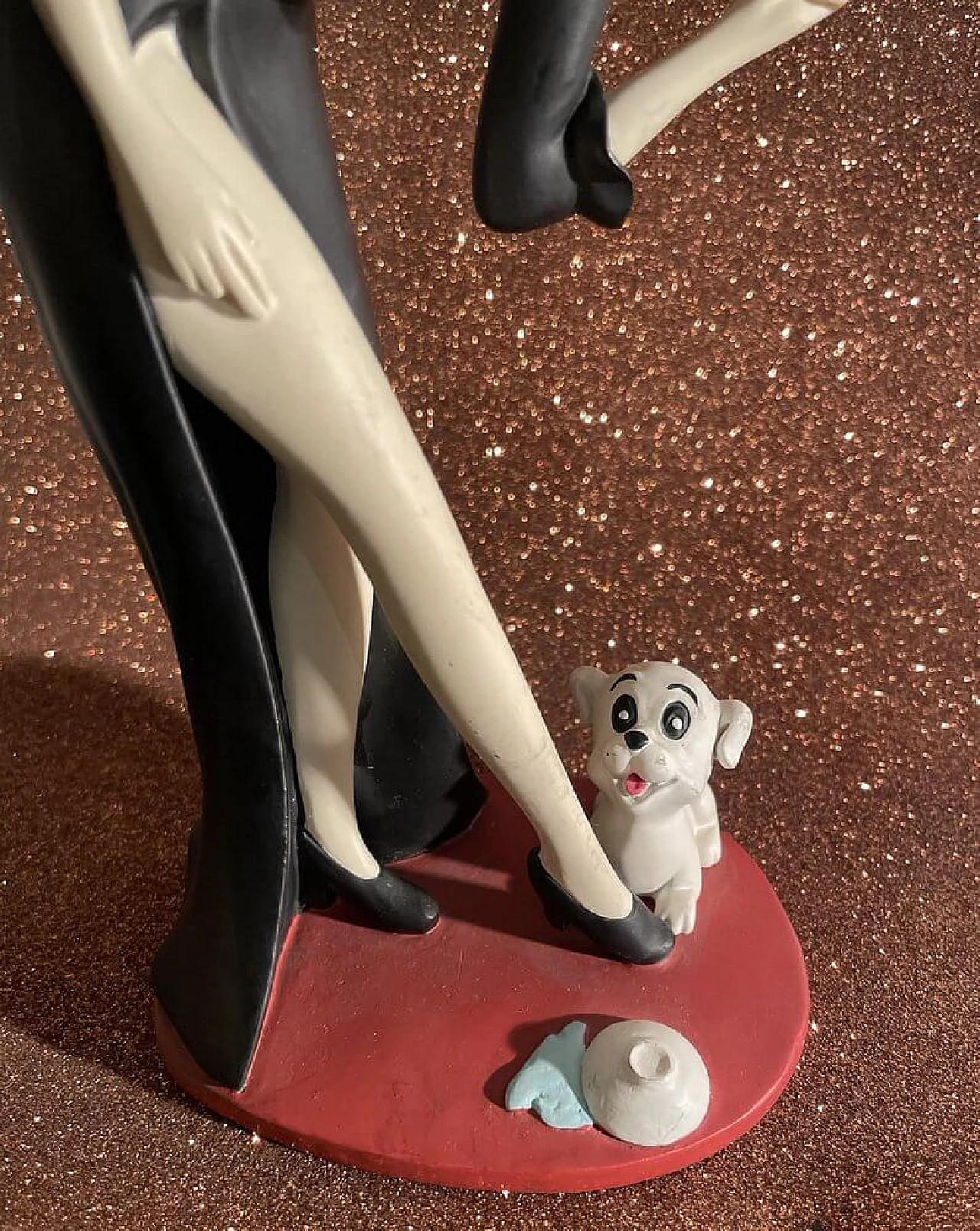 Statuetta da collezione Betty Boop con abito nero e cagnolino di Fleischer Studios, 2007 2