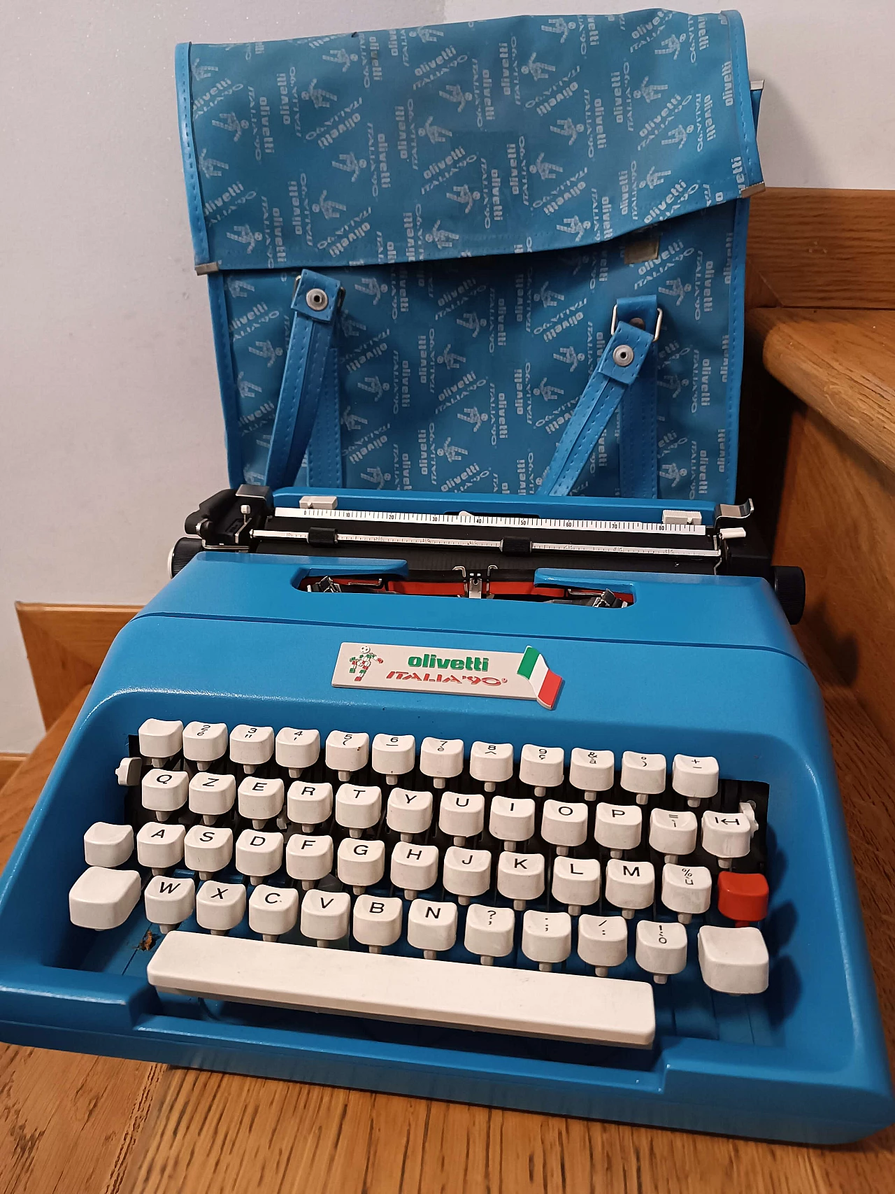 Italia 90 typewriter by Olivetti, 1990s 1