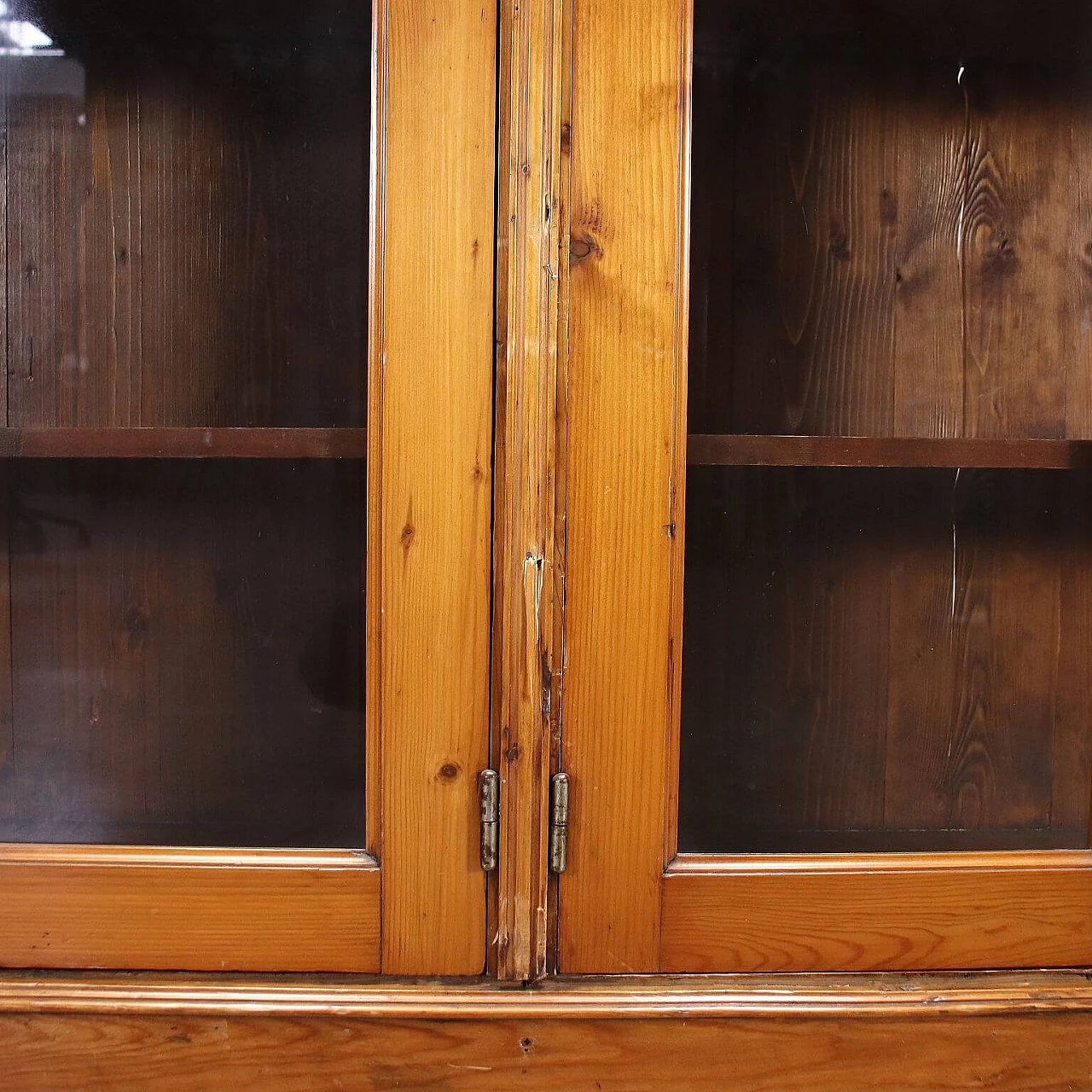 Spruce bookcase with glass doors, 19th century 9
