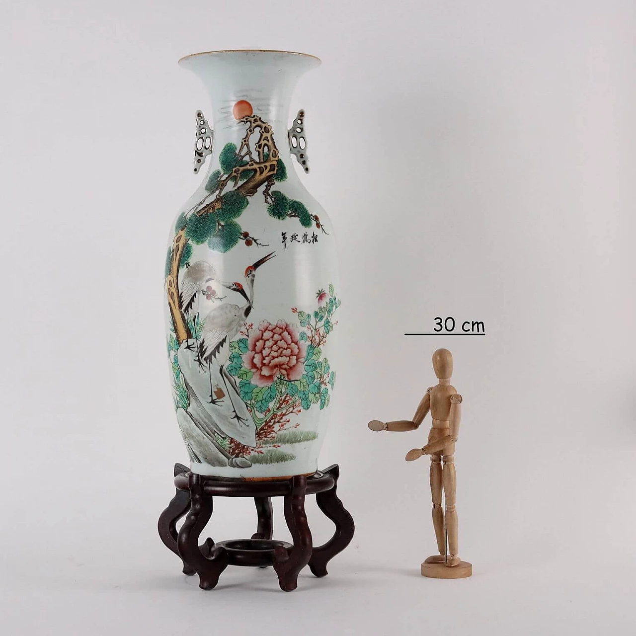 Qianjiang polychrome enamel porcelain baluster vase, 1920s 3