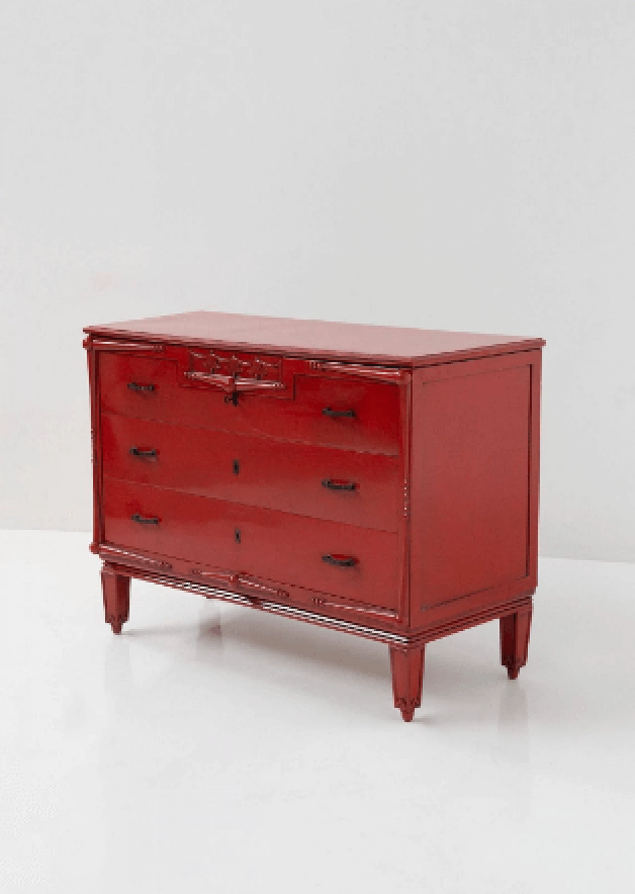 Red lacquered wood dresser attributed to Piero Portaluppi, early 20th century 5