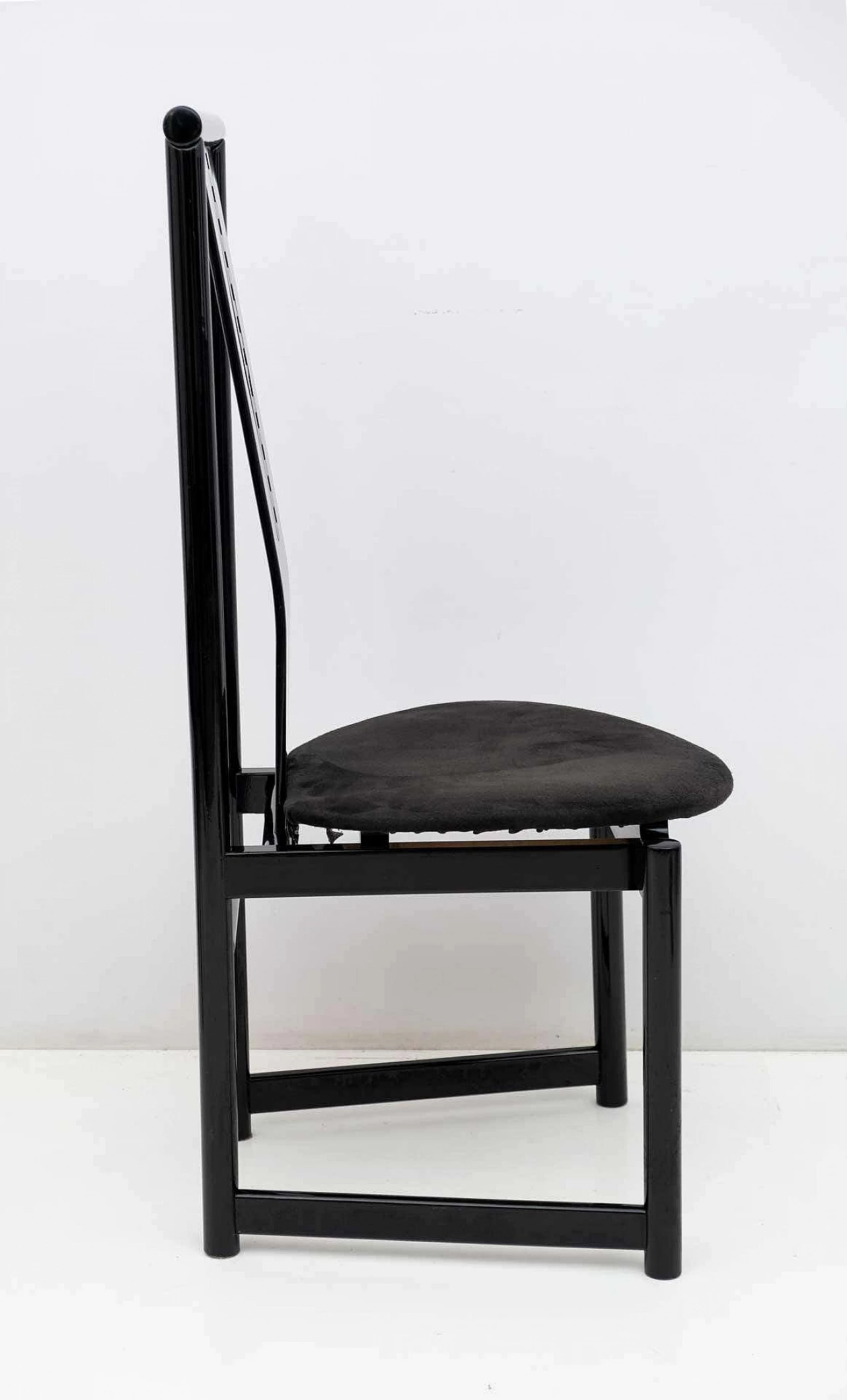 4 High-backed black lacquered Mackintosh-style chairs, 1979 4