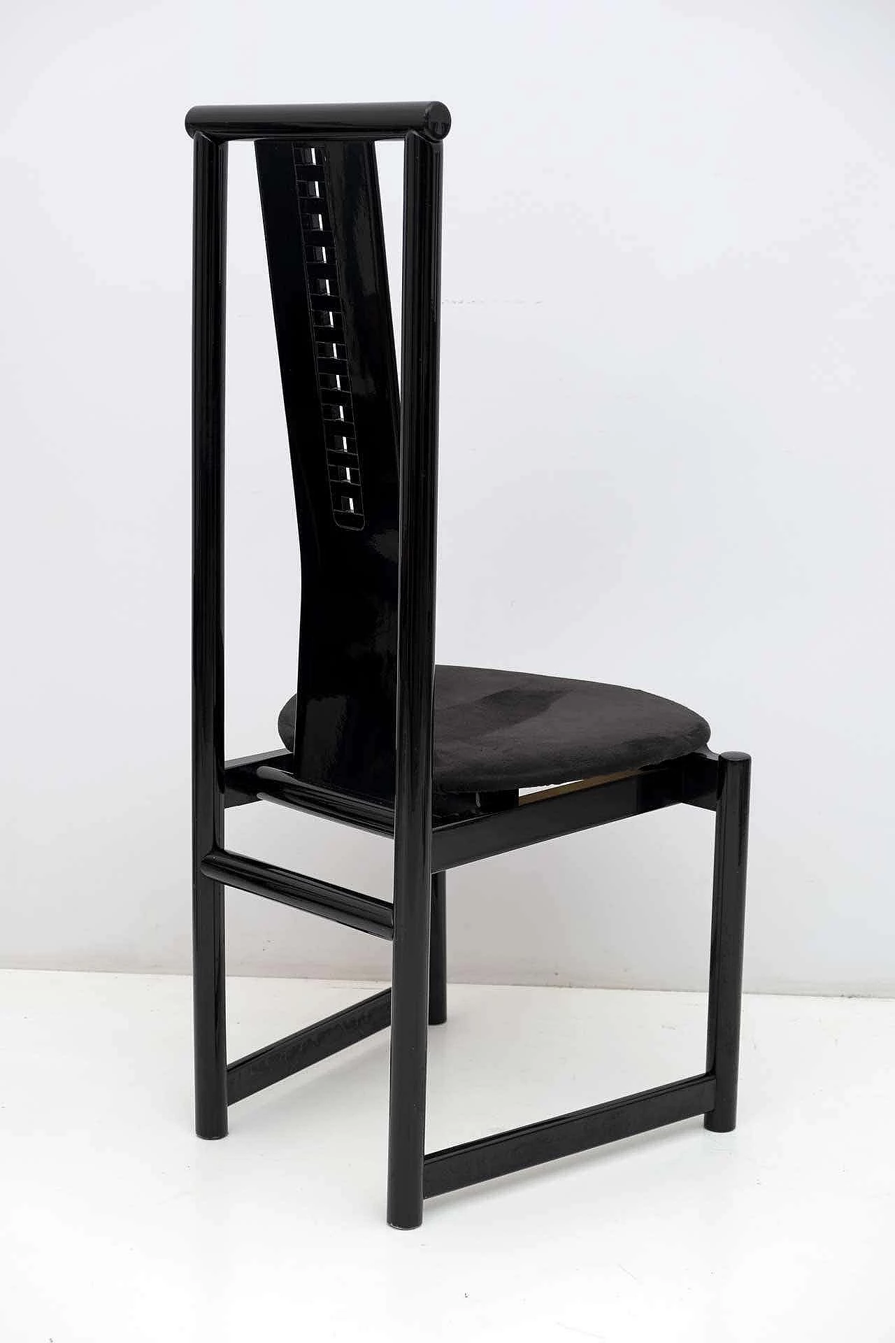 4 High-backed black lacquered Mackintosh-style chairs, 1979 6