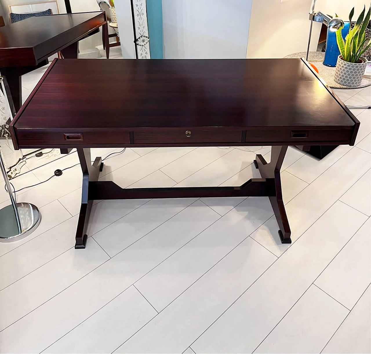 Rosewood desk with drawers, 1970s 2