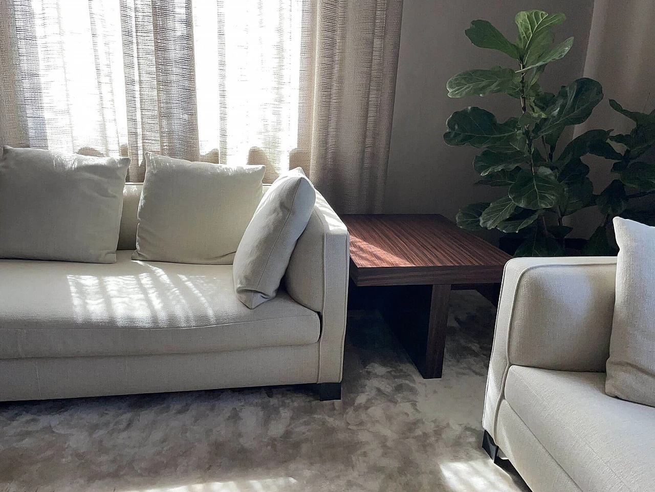 Pair of rosewood coffee tables, 2000s 5