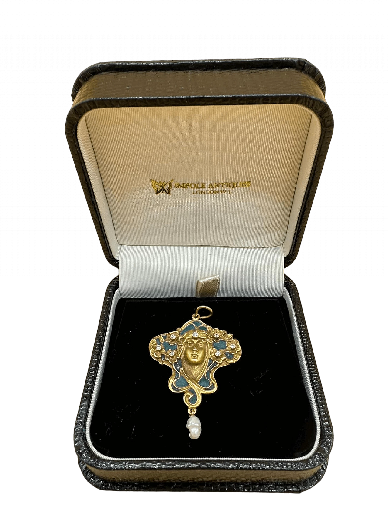 Art Nouveau pendant with woman's face in gold with diamonds and river pearl, early 1900s 4