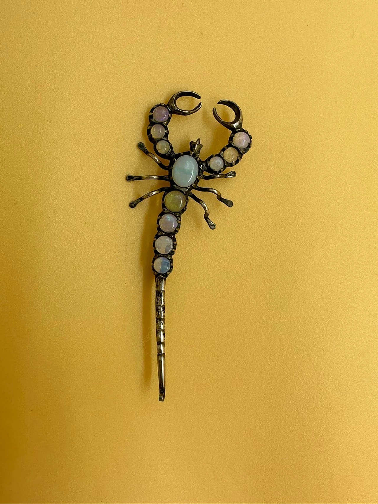 Silver brooch in the shape of a scorpion with various stones, early 1900s 2