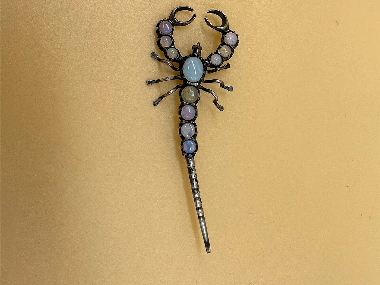 Silver brooch in the shape of a scorpion with various stones, early 1900s 3