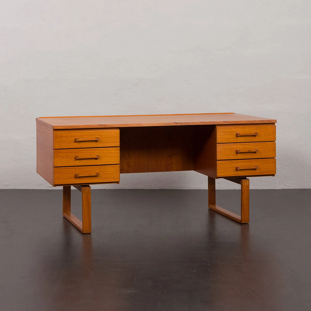 Teak desk by Henning Jensen & Torben Valeur for Dyrlund, 1960s 3