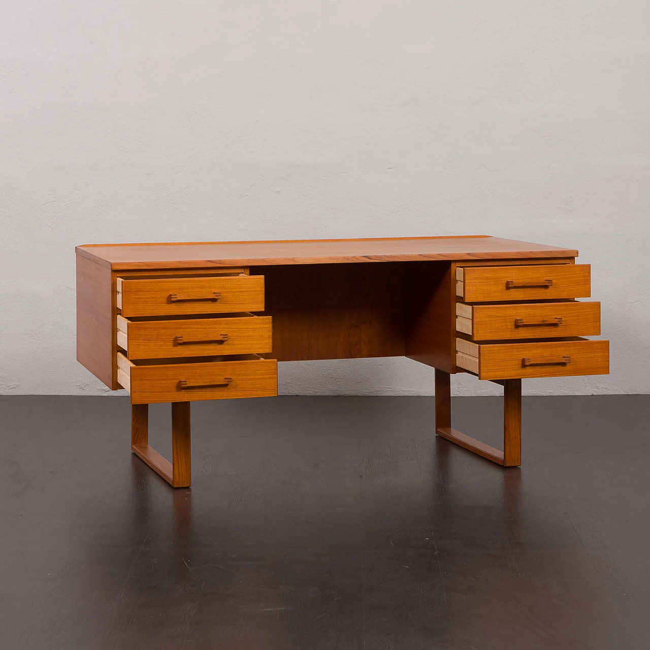 Teak desk by Henning Jensen & Torben Valeur for Dyrlund, 1960s 4