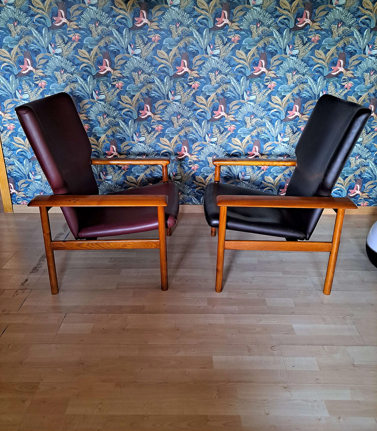 Pair of teak and leather armchairs by Charles F. Joosten for Framar, 1960s 2