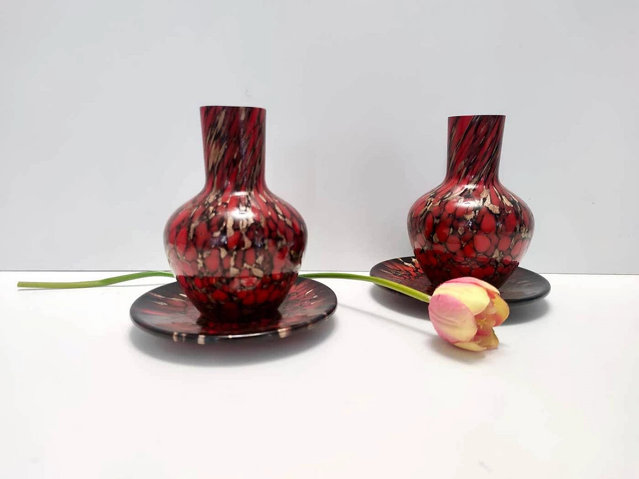 Pair of black and red Murano glass vases and plates with bronze aventurine by Vincenzo Nason, 1960s 14