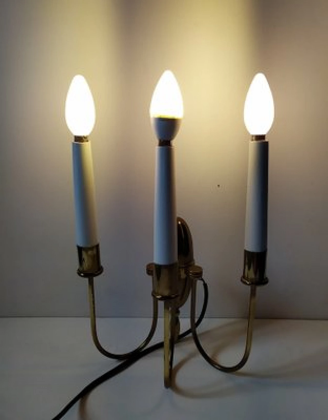 Pair of three-light wall lamps attributed to Arredoluce, 1940s 4