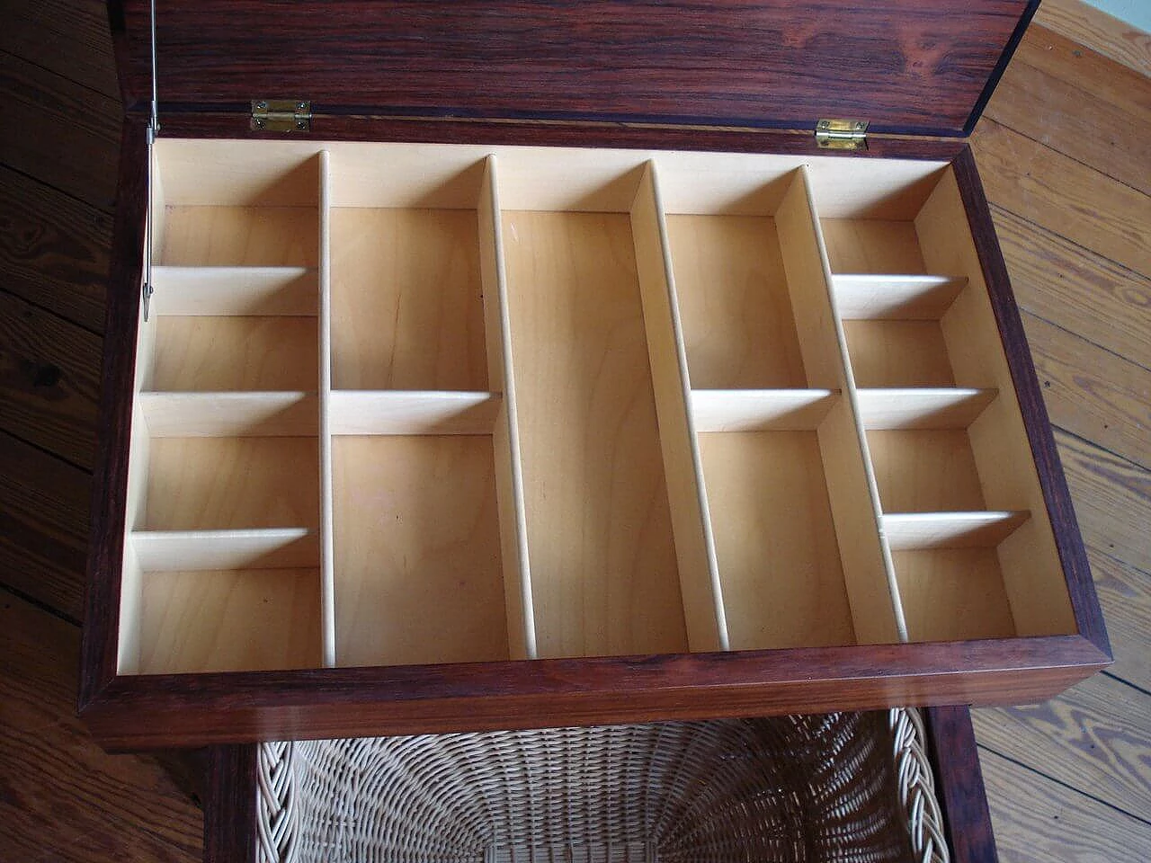 FDB MøbleR sewing table in rosewood by Ejvind A. Johansson, late 20th century 7