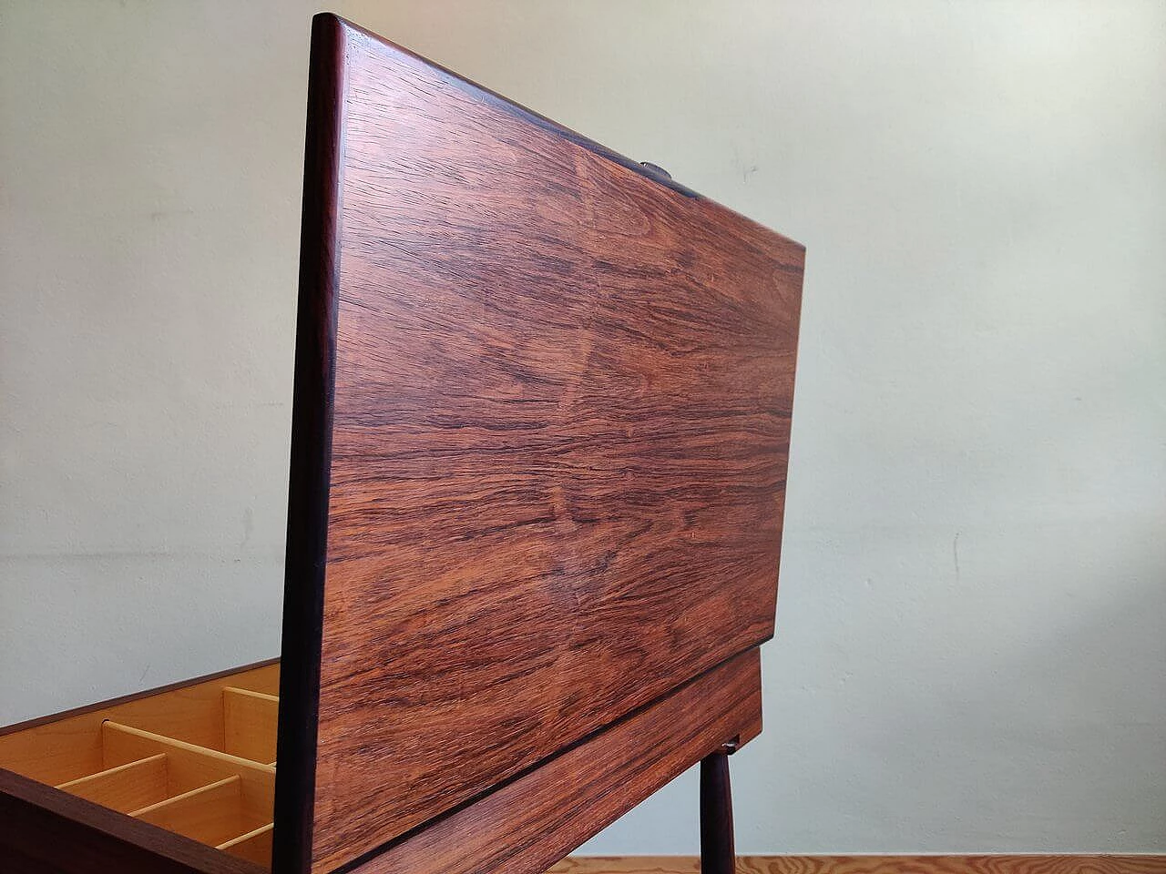 FDB MøbleR sewing table in rosewood by Ejvind A. Johansson, late 20th century 8