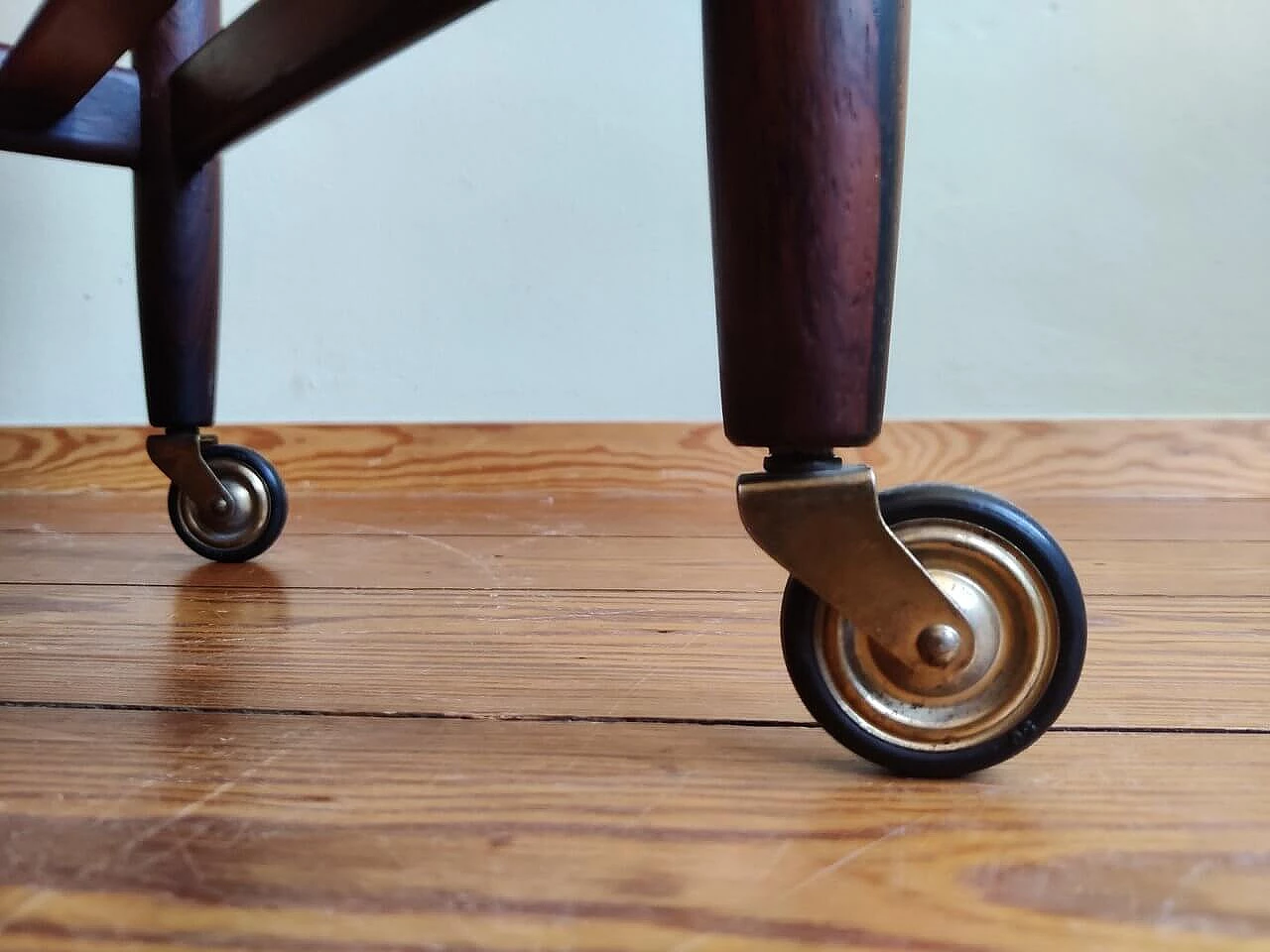 FDB MøbleR sewing table in rosewood by Ejvind A. Johansson, late 20th century 10