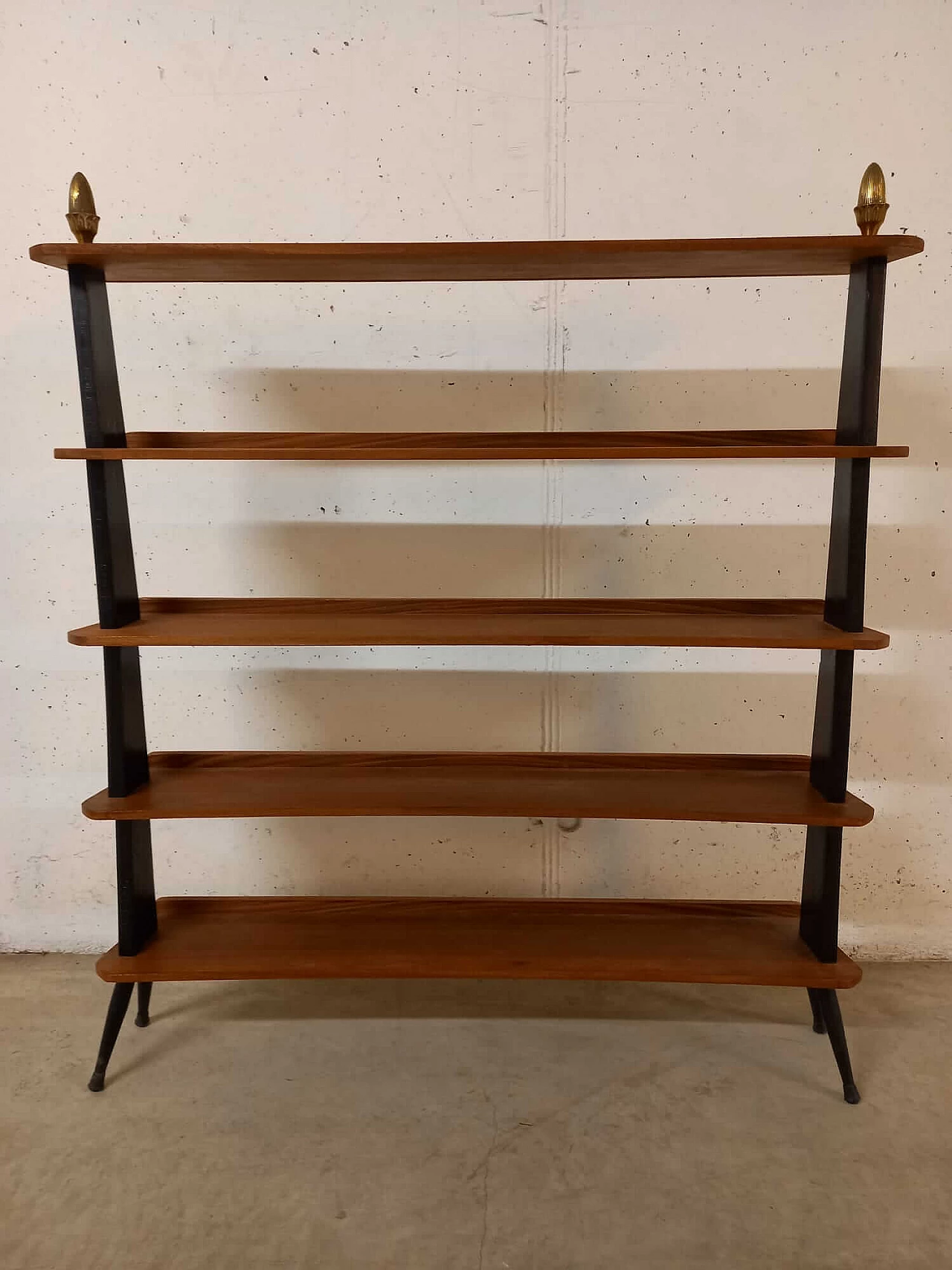 Mahogany bookcase with brass knobs and iron feet, early 20th century 1