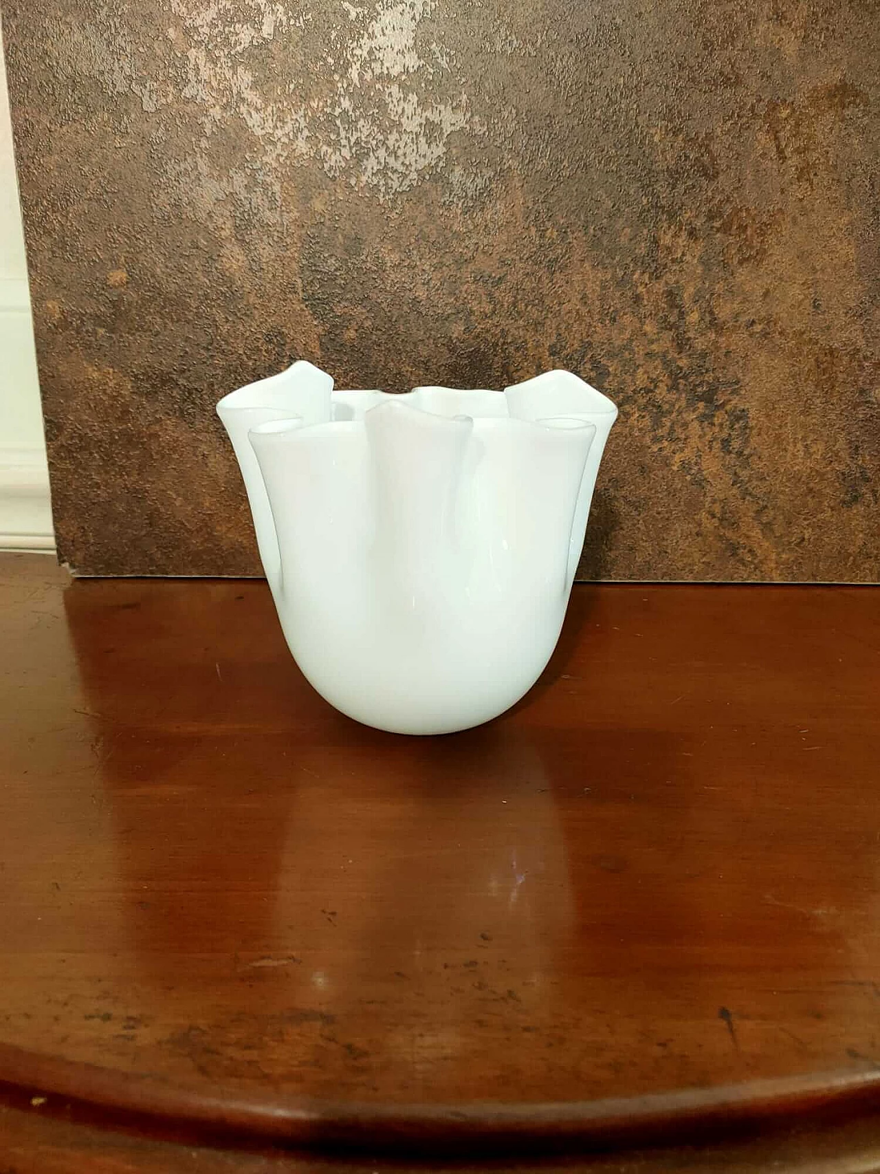 White opaline Murano glass Fazzoletto vase 3