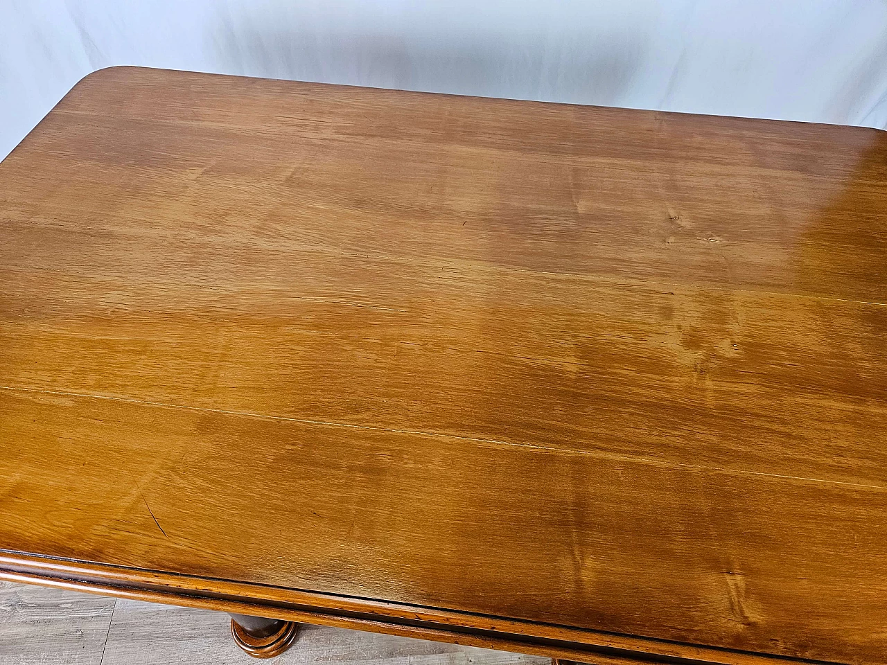 Art Deco table in mahogany and blond walnut, 1940s 4