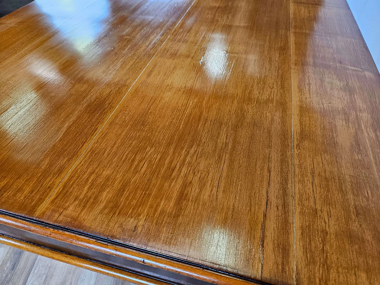 Art Deco table in mahogany and blond walnut, 1940s 9