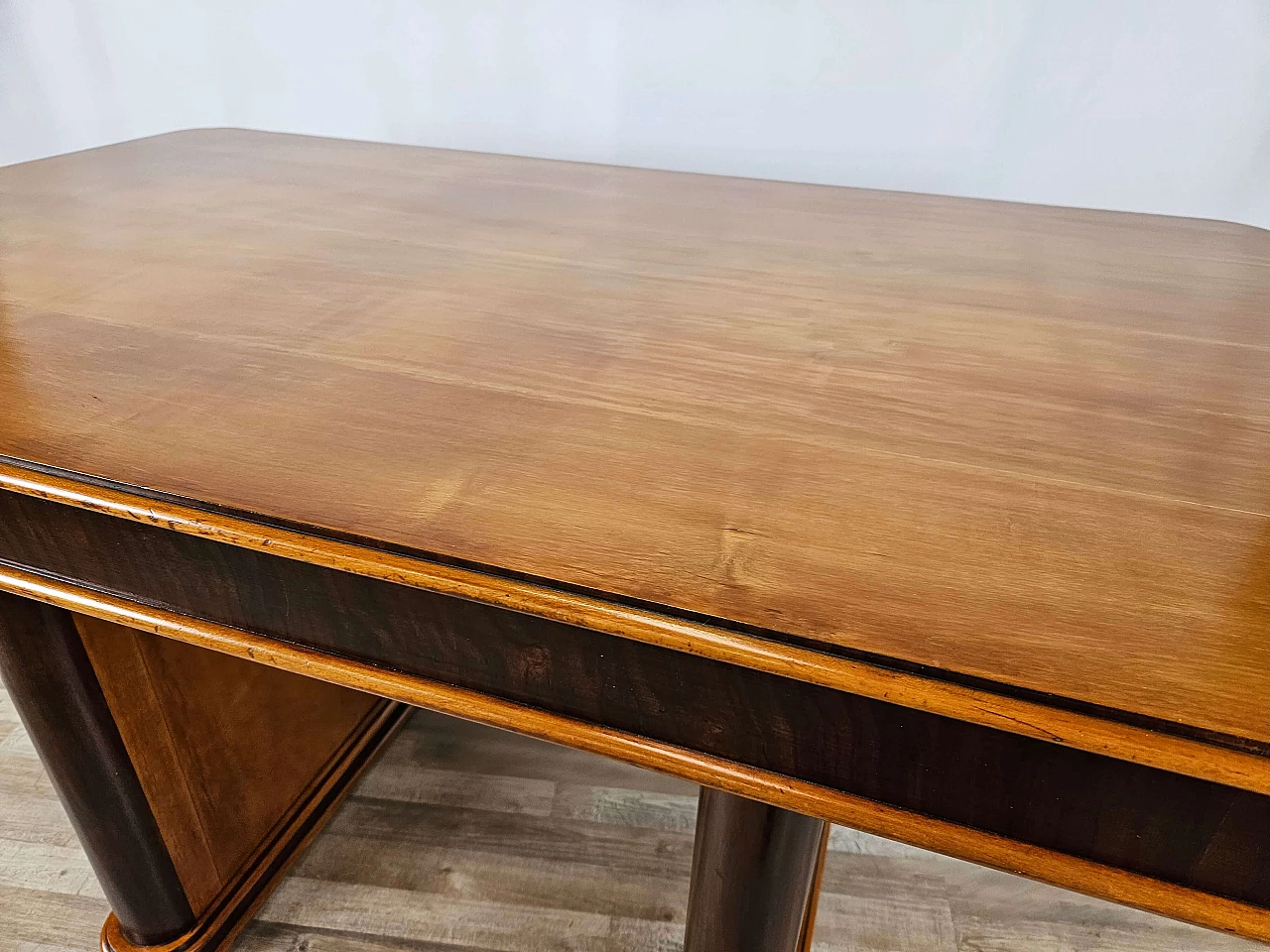 Art Deco table in mahogany and blond walnut, 1940s 10