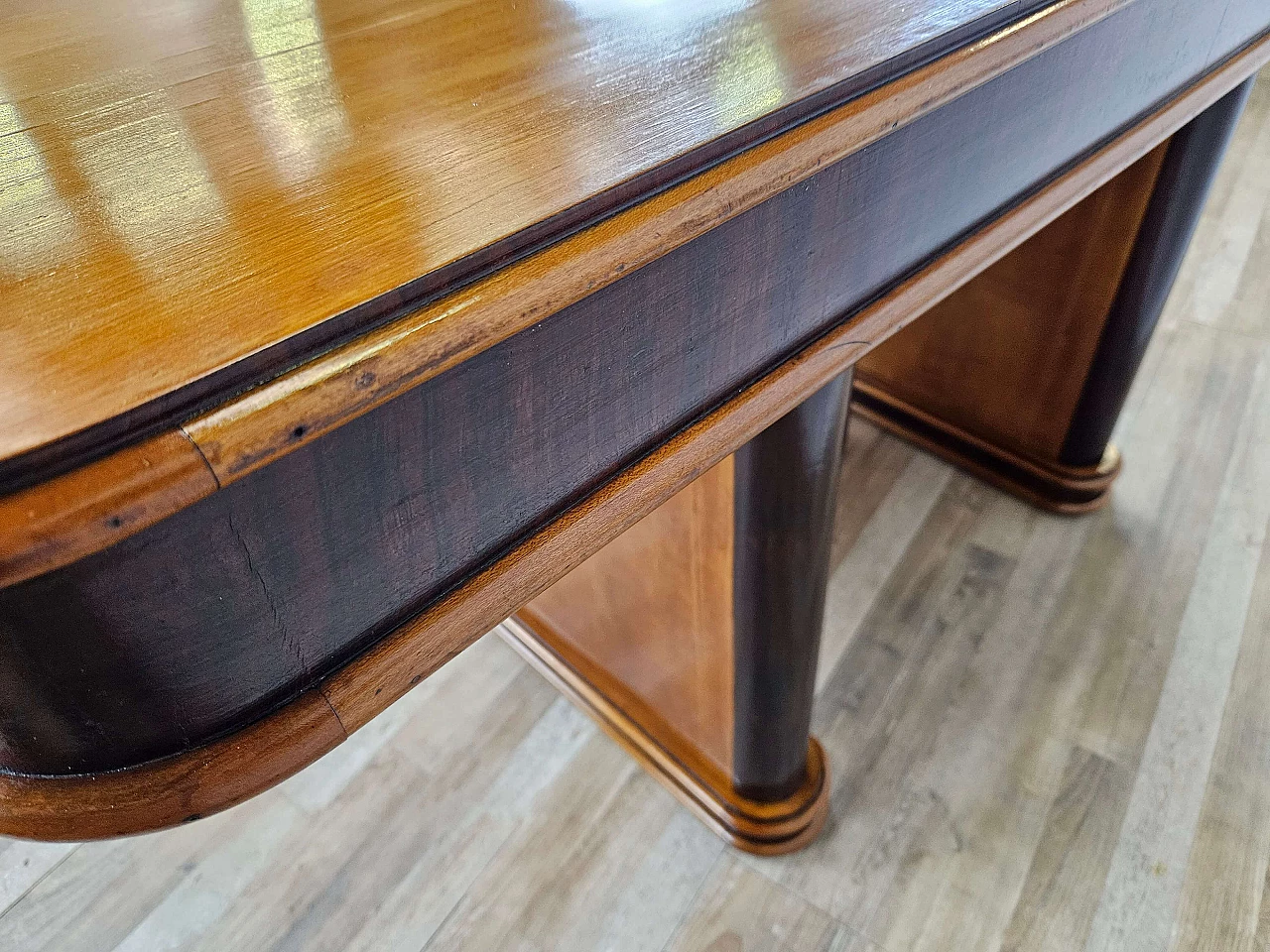 Art Deco table in mahogany and blond walnut, 1940s 17