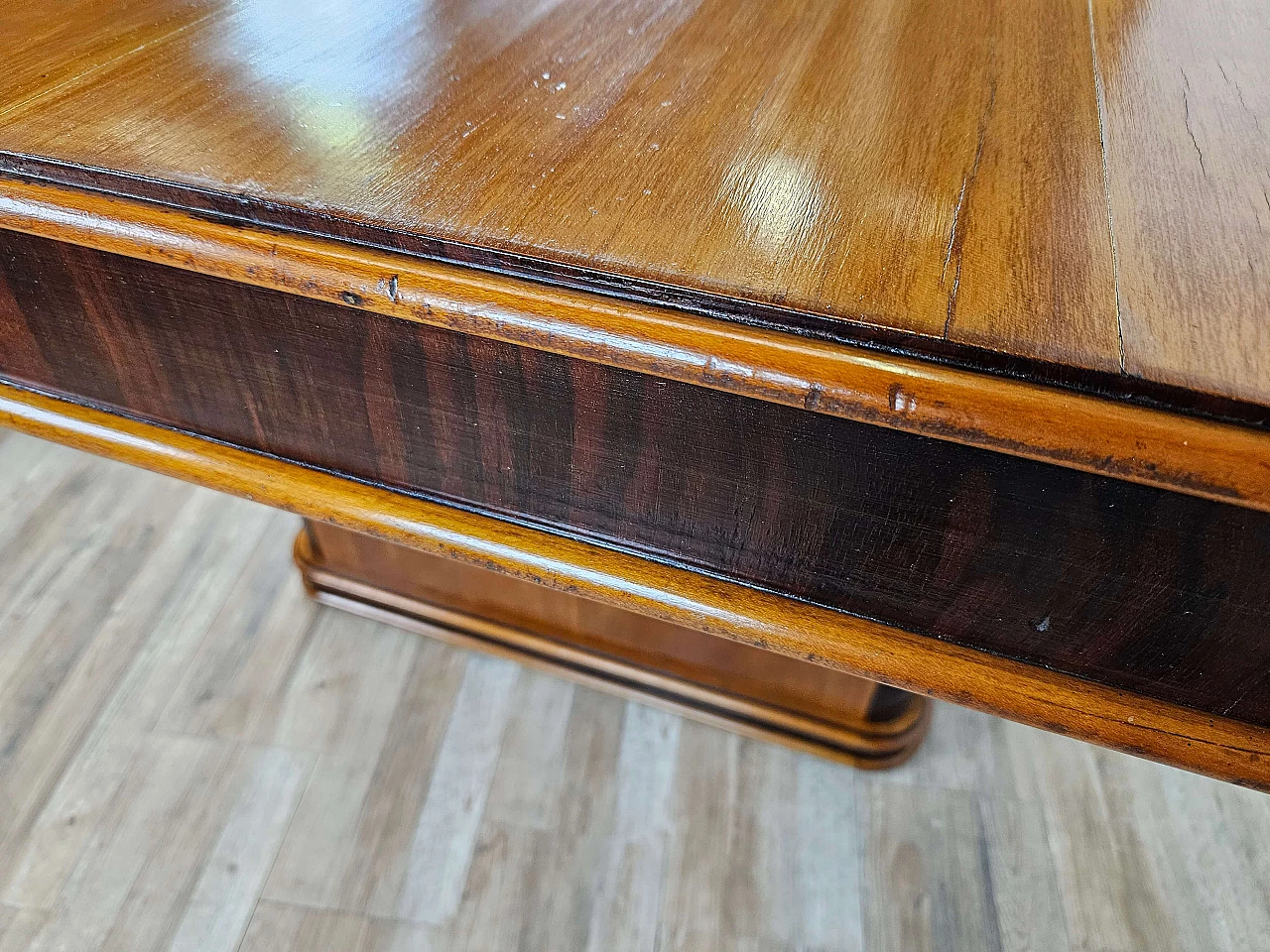 Art Deco table in mahogany and blond walnut, 1940s 18