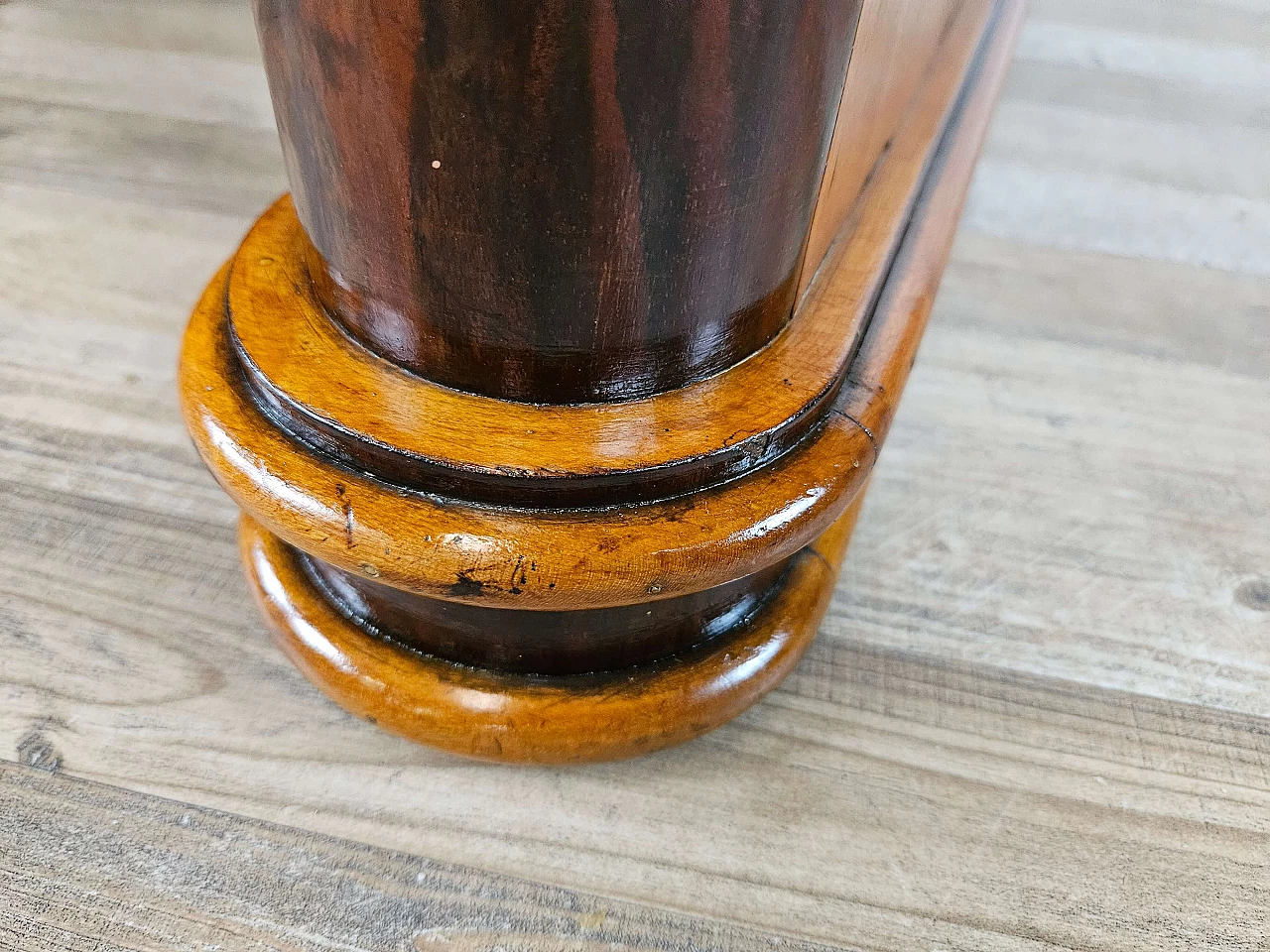 Art Deco table in mahogany and blond walnut, 1940s 25