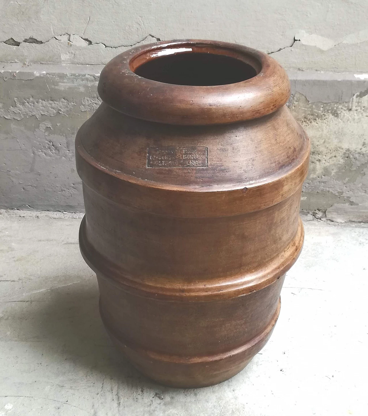 Tuscan terracotta oil jar, 1940s 2