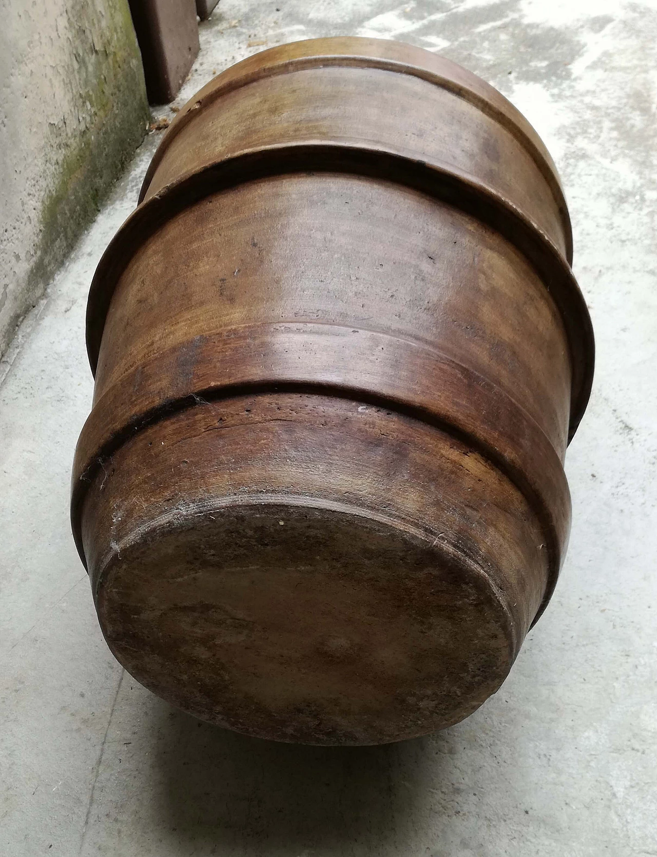 Tuscan terracotta oil jar, 1940s 7