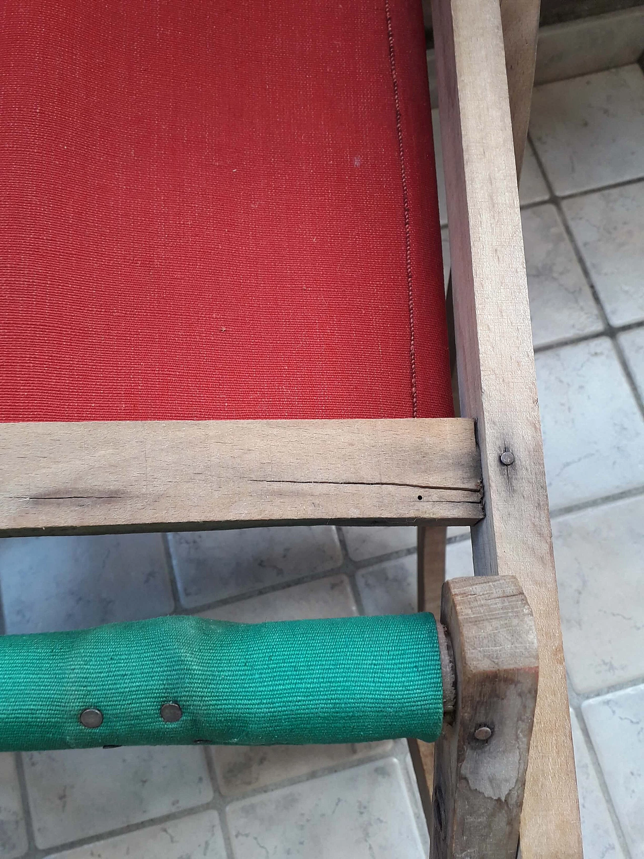 Wood, red and green canvas and jute folding armchair, 1930s 7