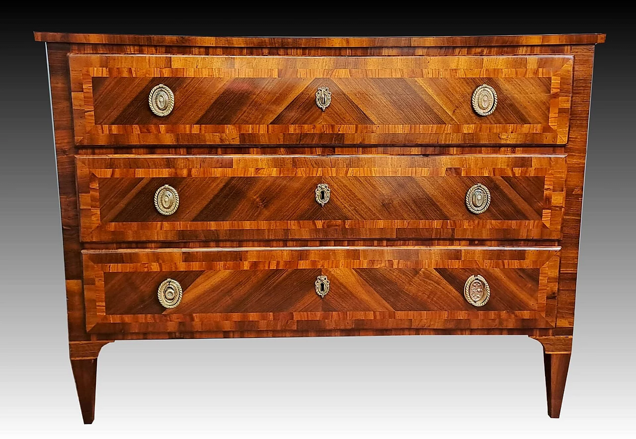 Louis XVI chest of drawers panelled in walnut, cherry and bois de rose, late 18th century 5