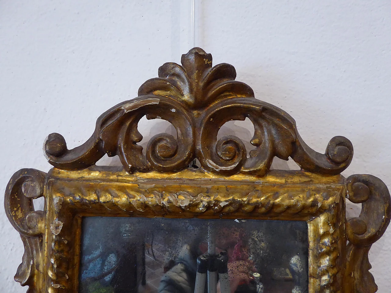 Pair of ventoline with carved and gilded wooden mecha frame, second half of the 18th century 2