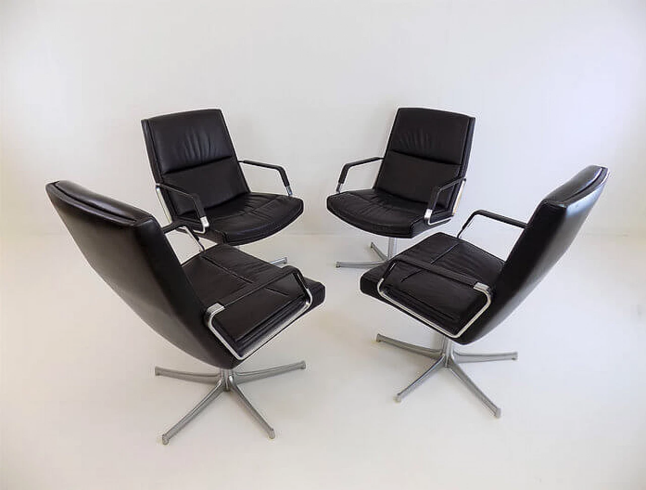 4 FK 711 chairs in black leather by Fabricius and Kastholm for W. Knoll, 1970s 7