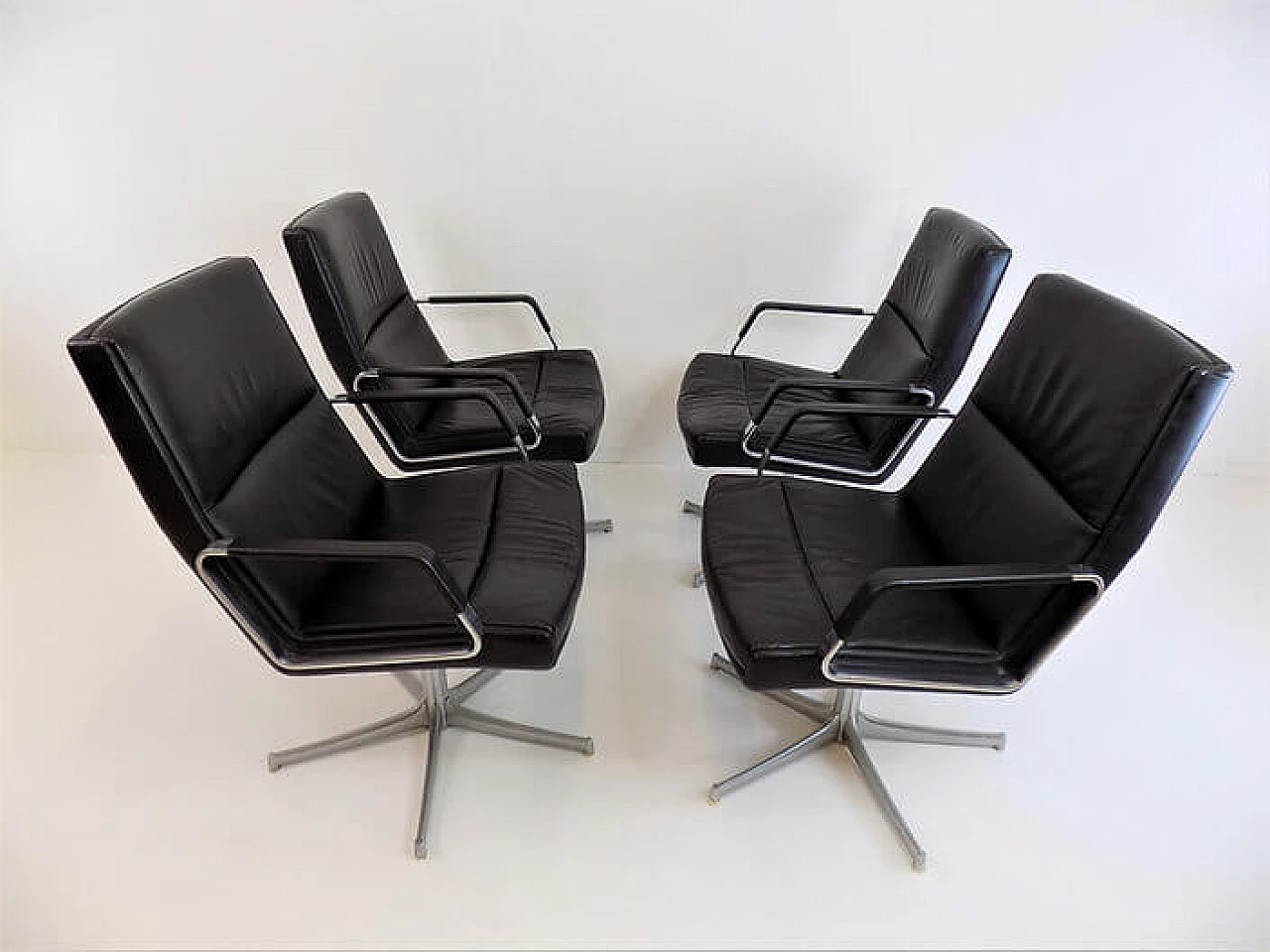 4 FK 711 chairs in black leather by Fabricius and Kastholm for W. Knoll, 1970s 9