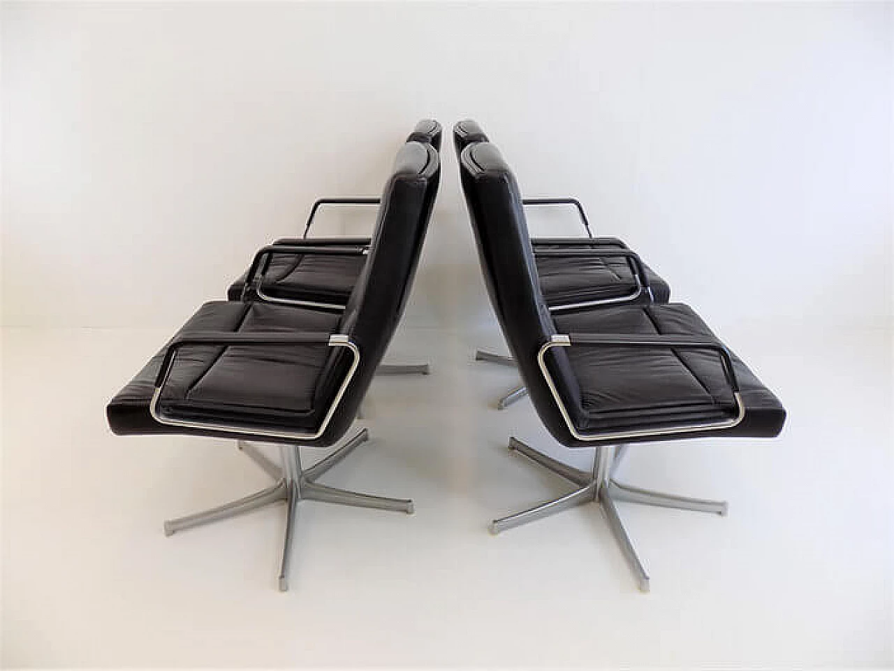 4 FK 711 chairs in black leather by Fabricius and Kastholm for W. Knoll, 1970s 13