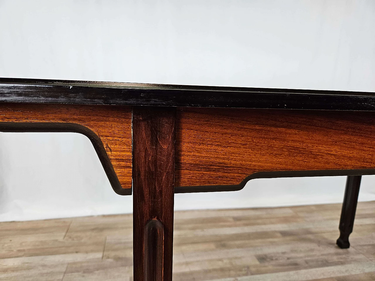 Scandinavian-style extending dining table in walnut and ebony, 1970s 19