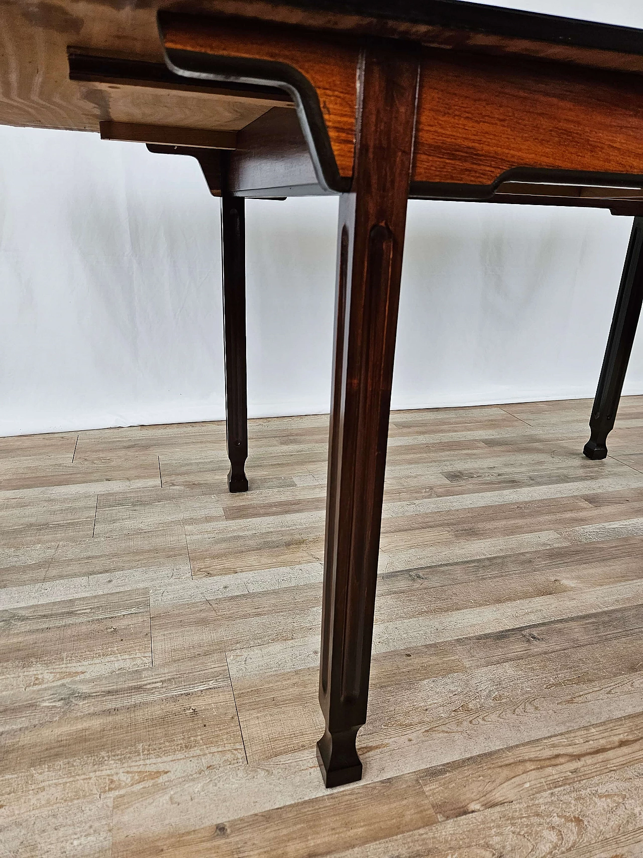 Scandinavian-style extending dining table in walnut and ebony, 1970s 20