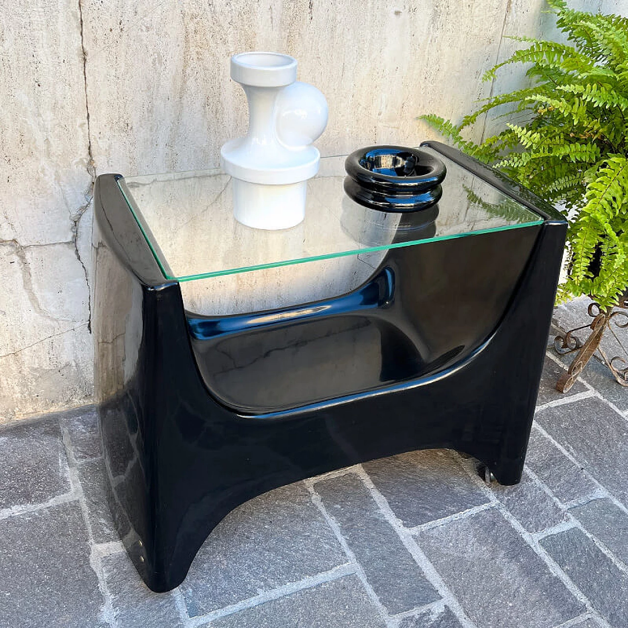 Black fiberglass TV stand cart with glass top, 1970s 6