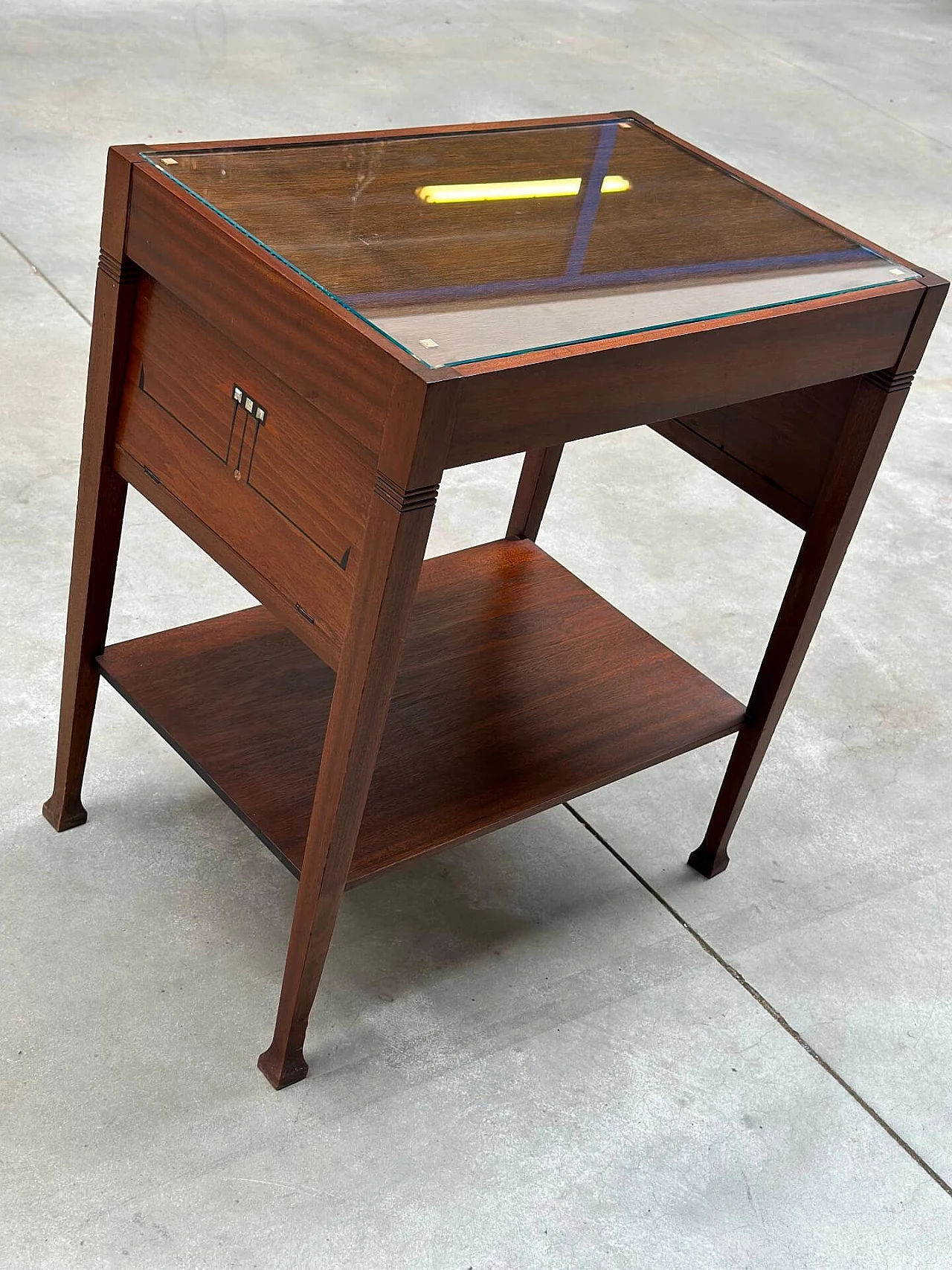 Mahogany coffee table, mid-20th century 1