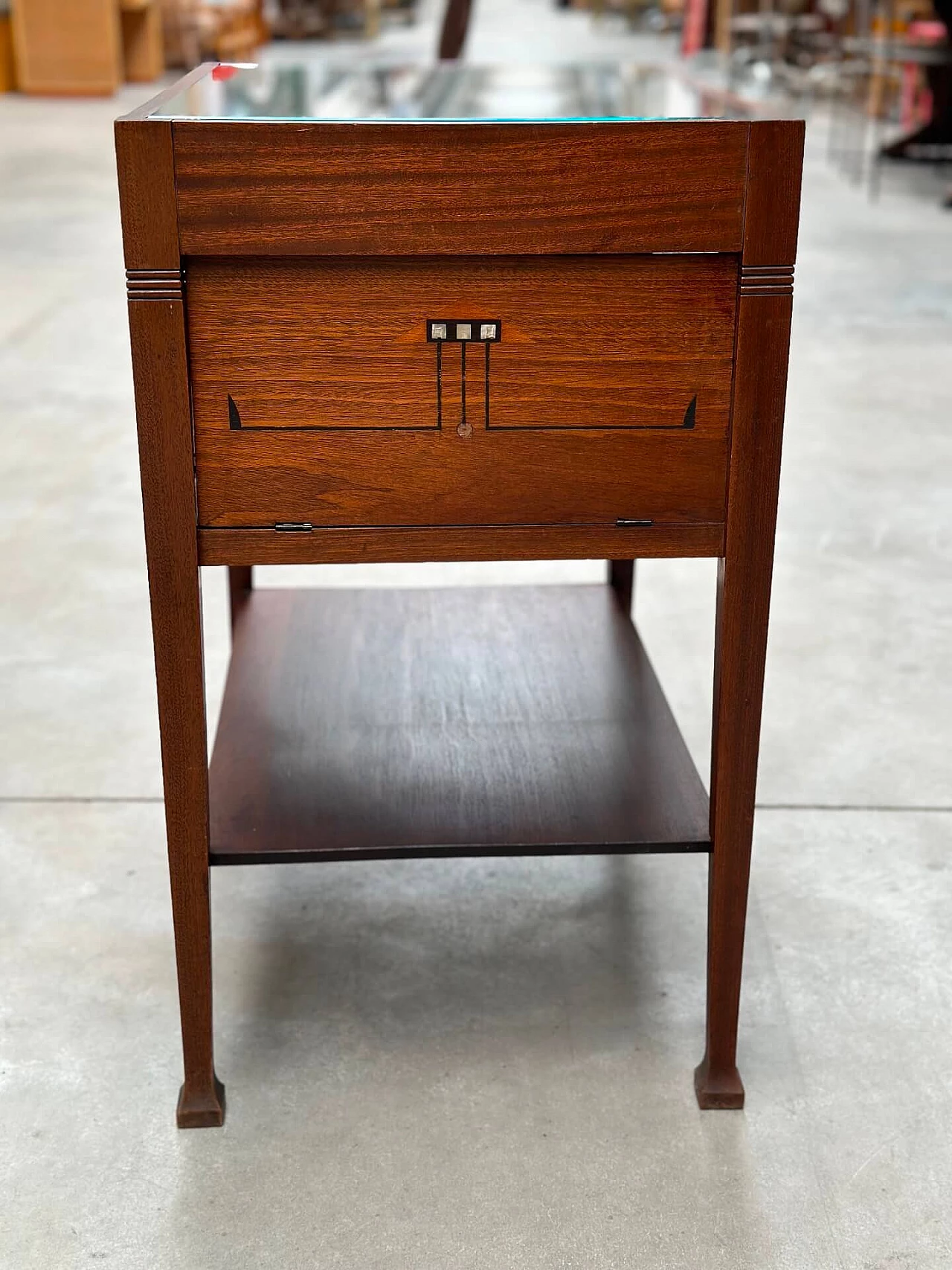 Mahogany coffee table, mid-20th century 4