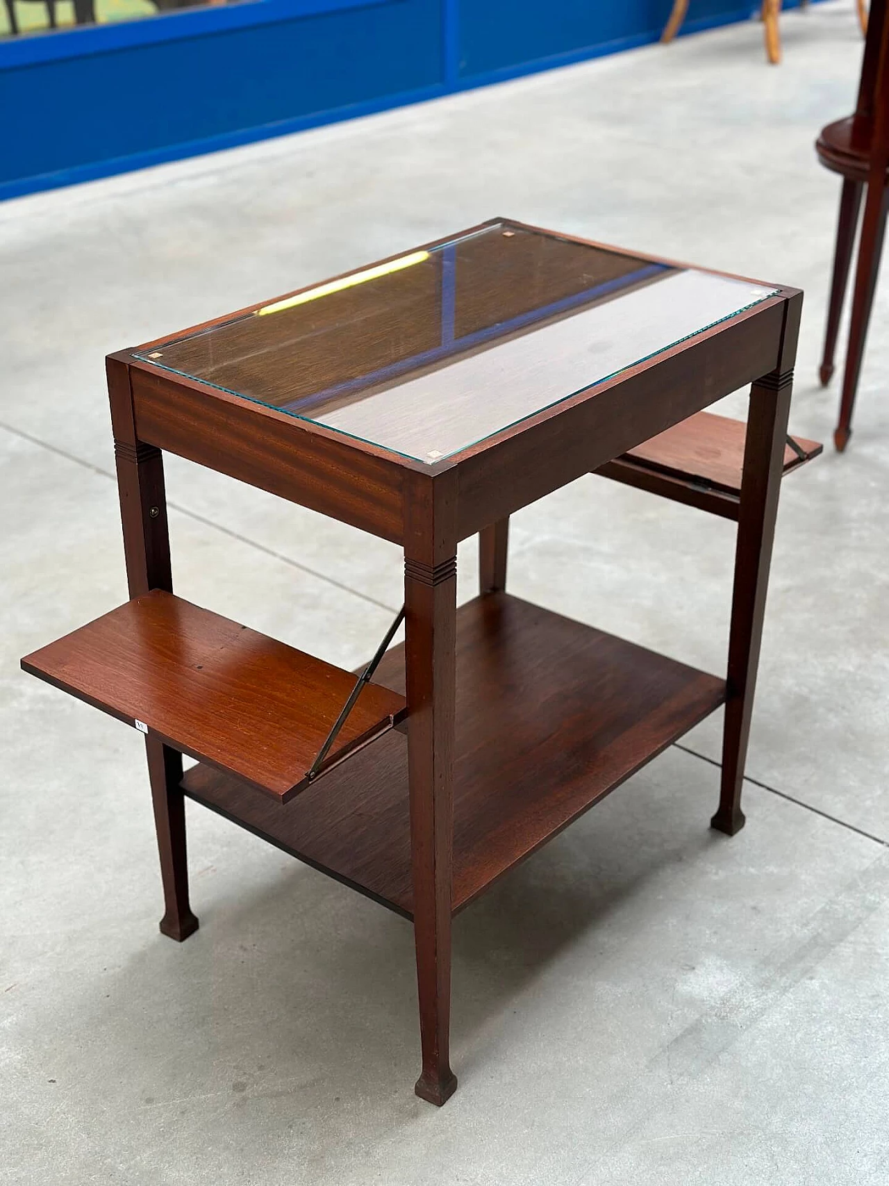 Mahogany coffee table, mid-20th century 5